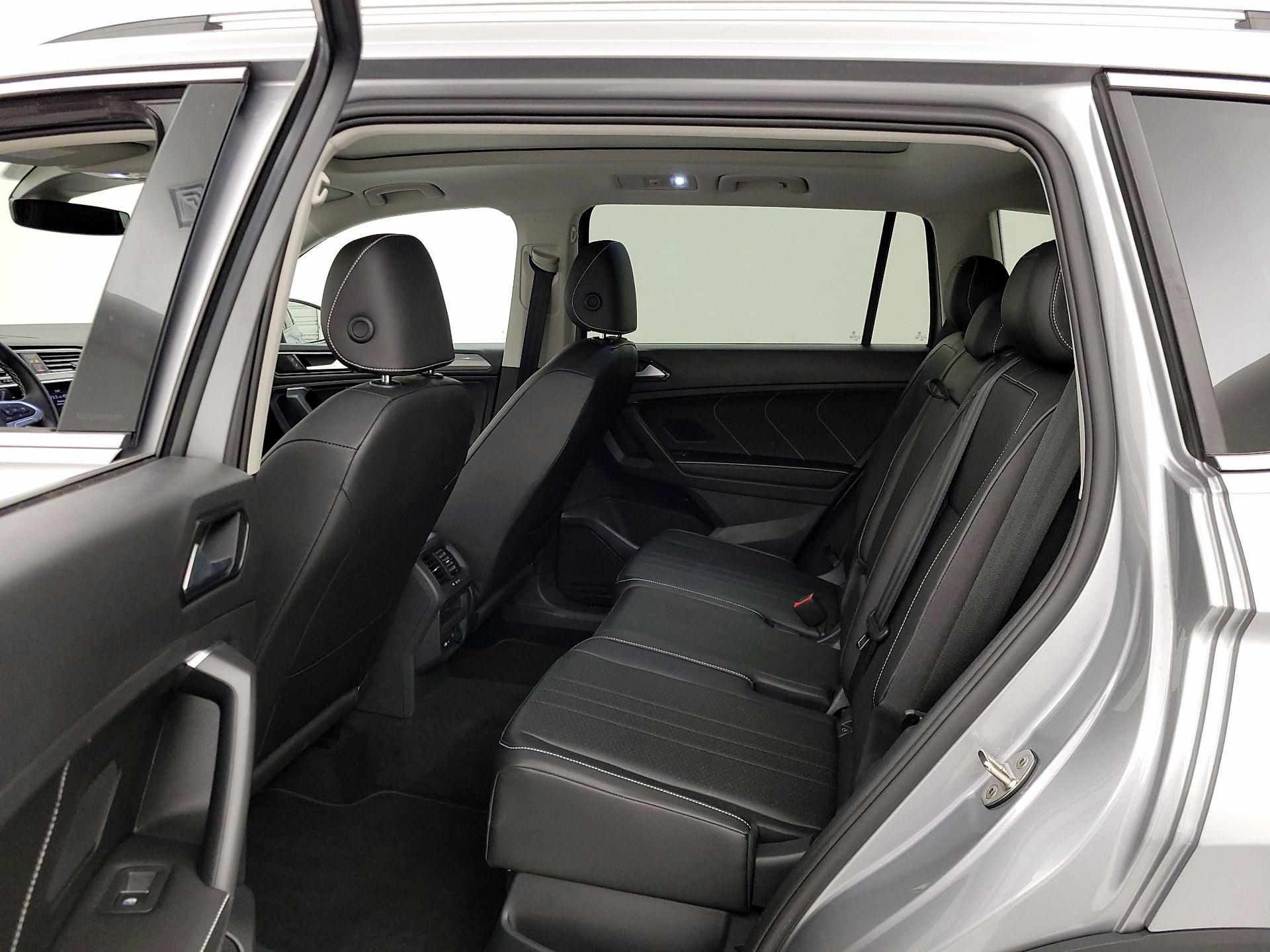 Thumbnail: 2023 Volkswagen Tiguan - 20