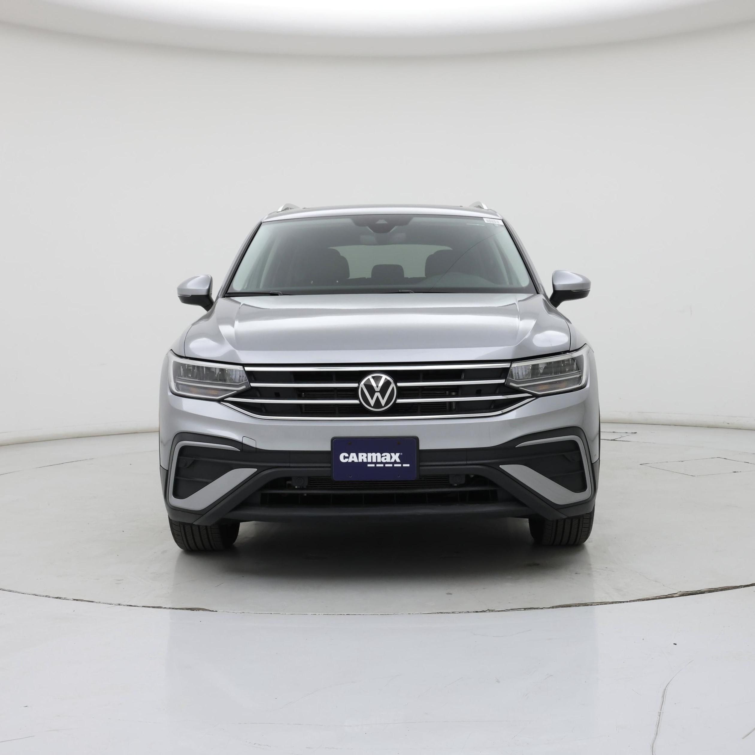 Thumbnail: 2023 Volkswagen Tiguan - 5