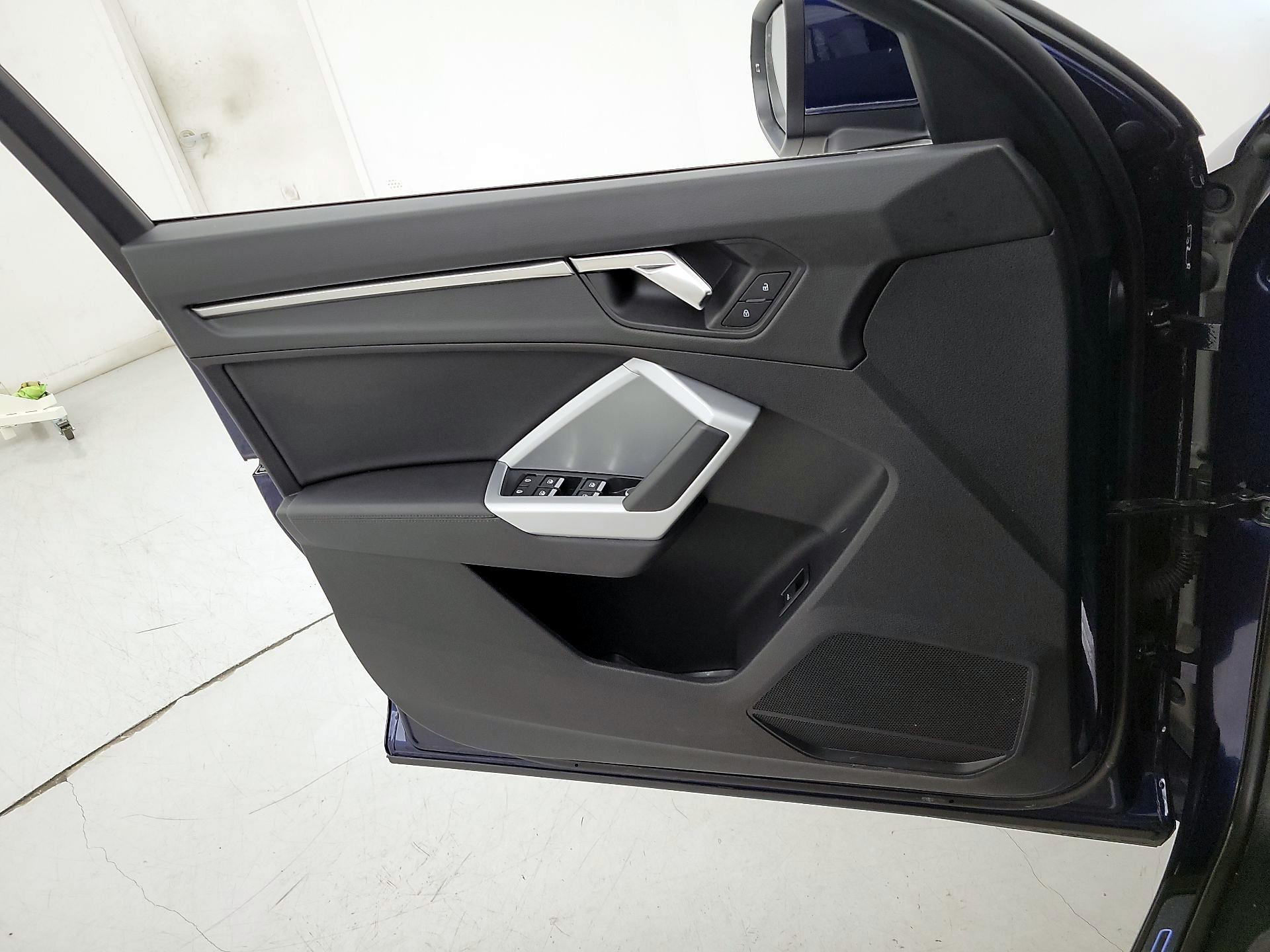 Thumbnail: 2022 Audi Q3 - 12