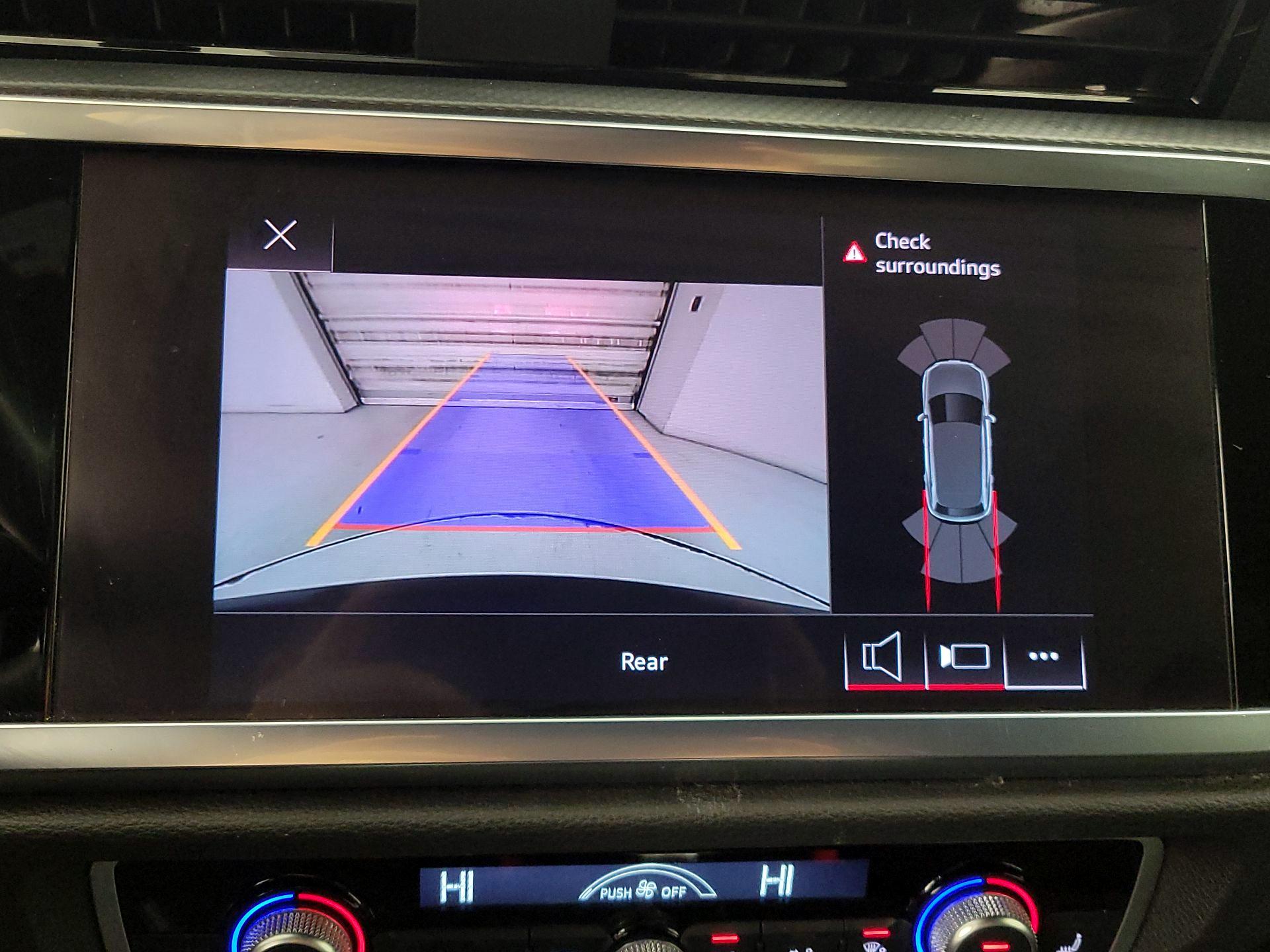 Thumbnail: 2022 Audi Q3 - 14