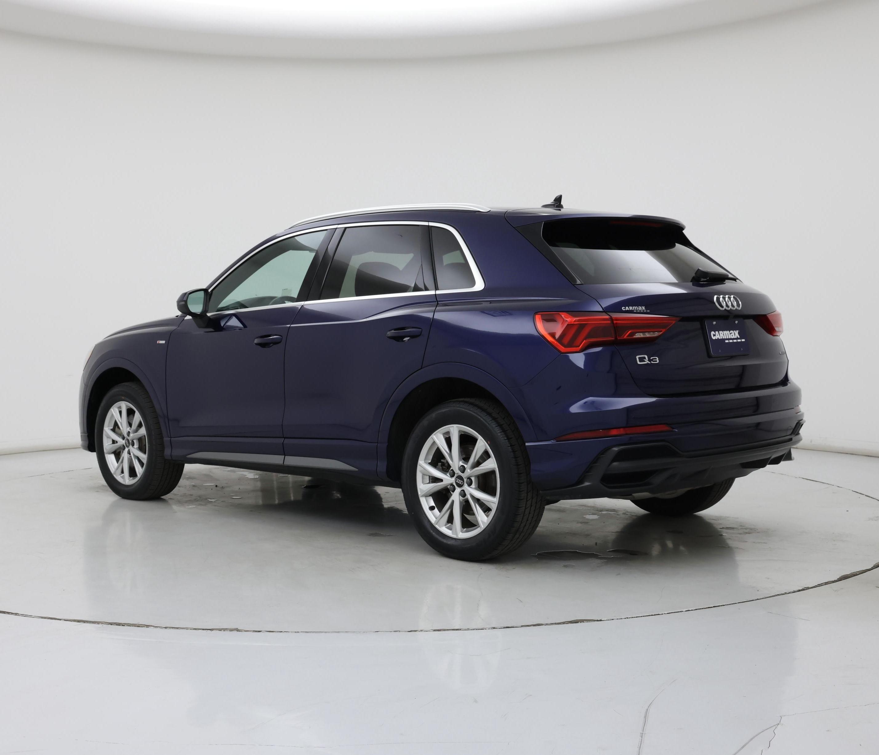 Thumbnail: 2022 Audi Q3 - 2