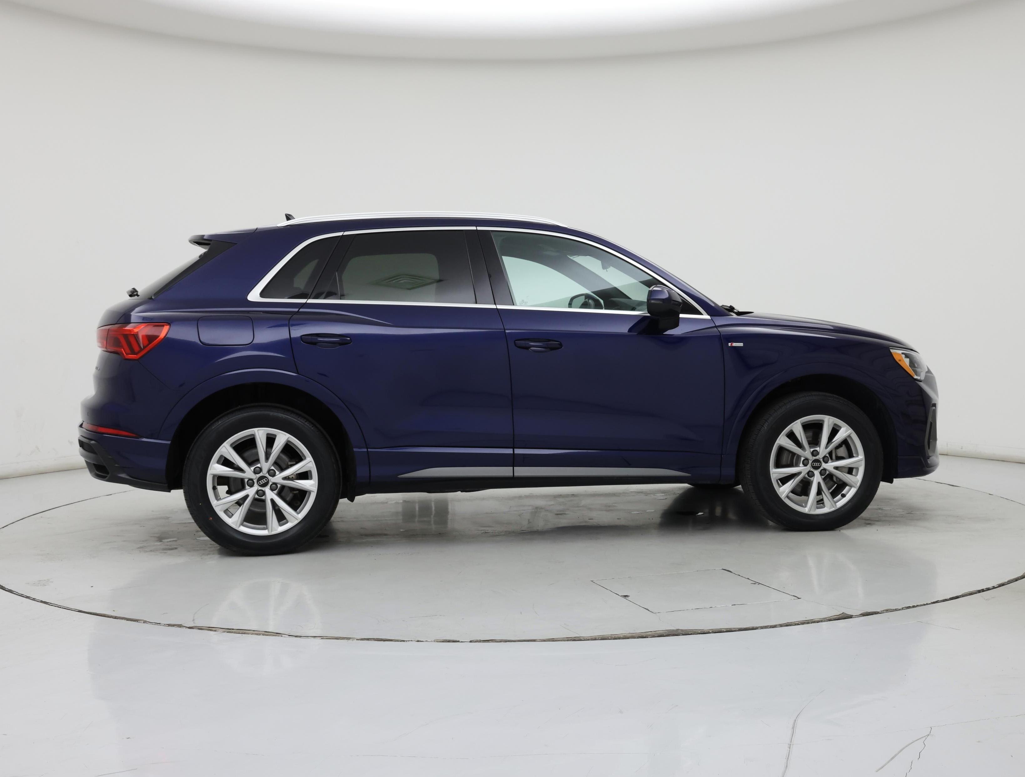 Thumbnail: 2022 Audi Q3 - 7