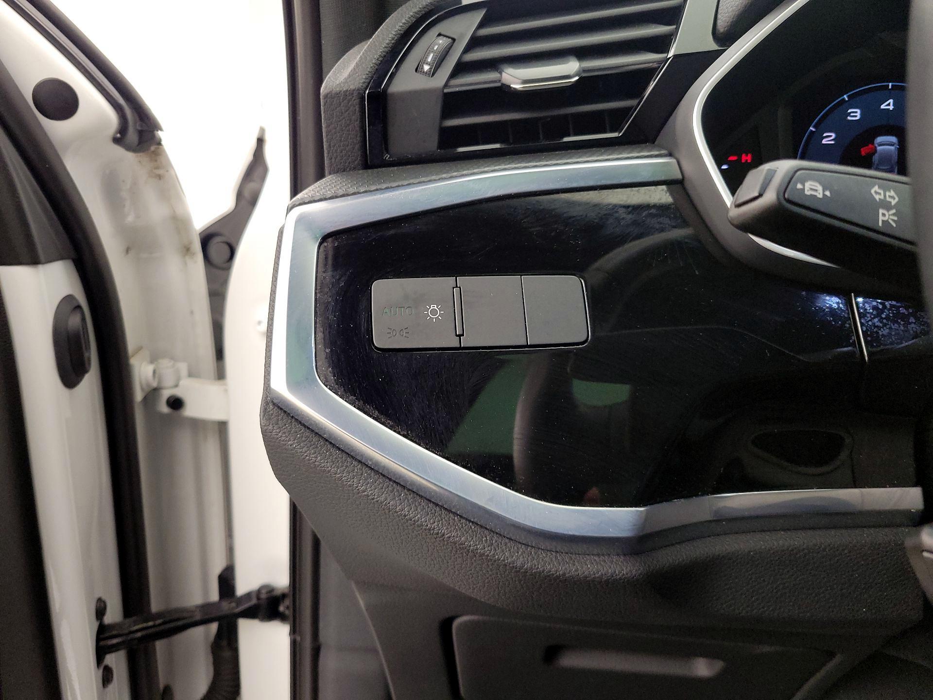 Thumbnail: 2022 Audi Q3 - 13