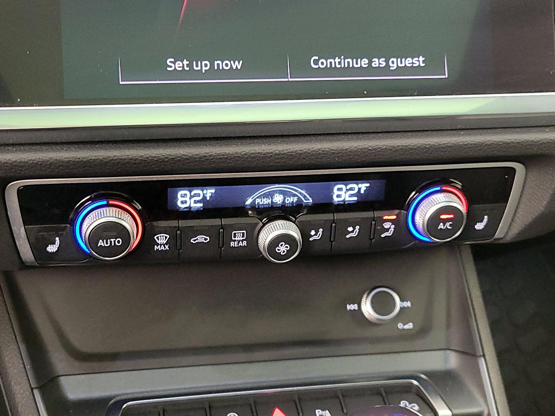 Thumbnail: 2022 Audi Q3 - 16