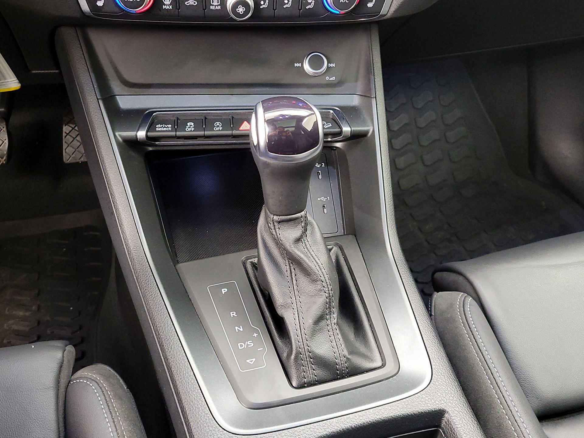 Thumbnail: 2022 Audi Q3 - 17