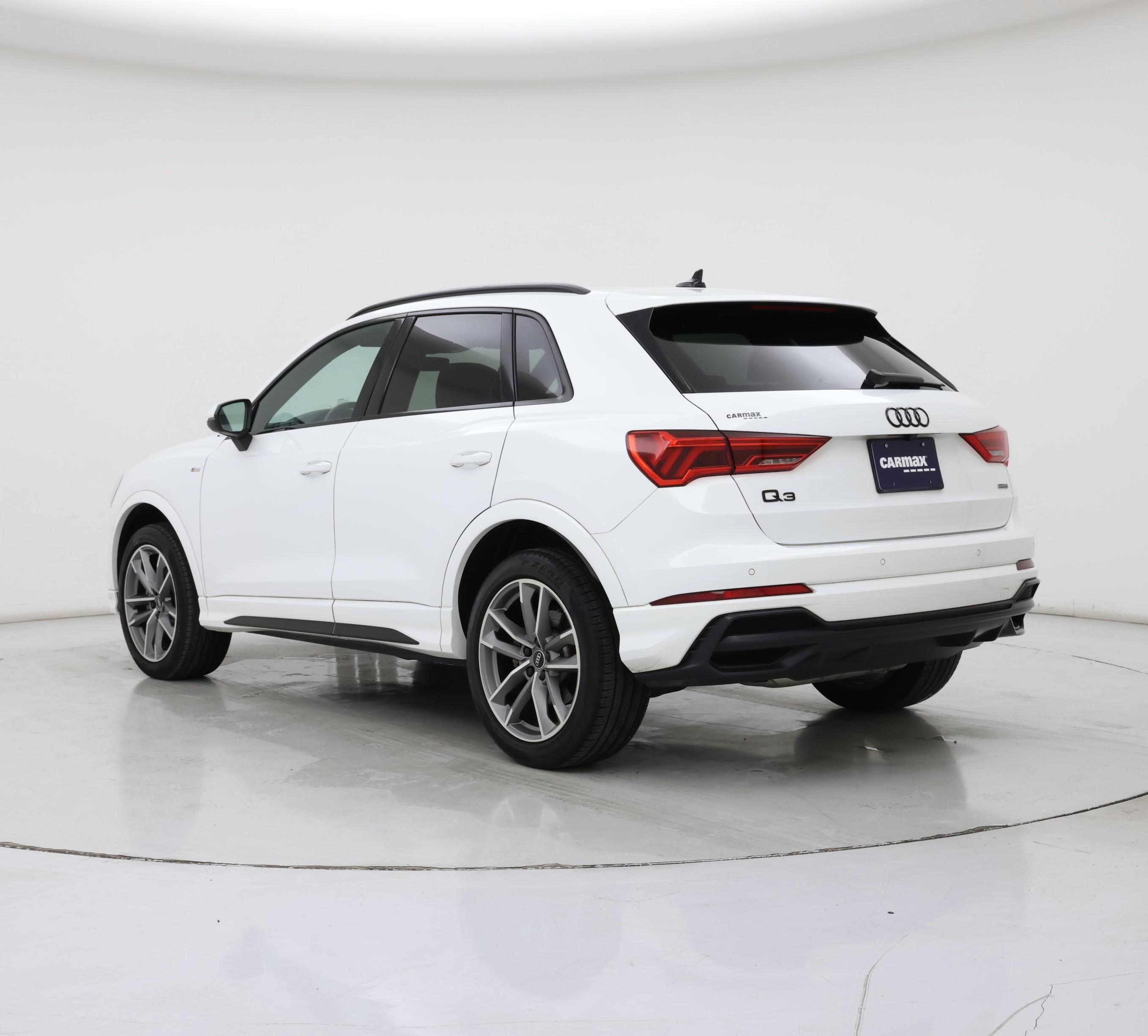 Thumbnail: 2022 Audi Q3 - 2