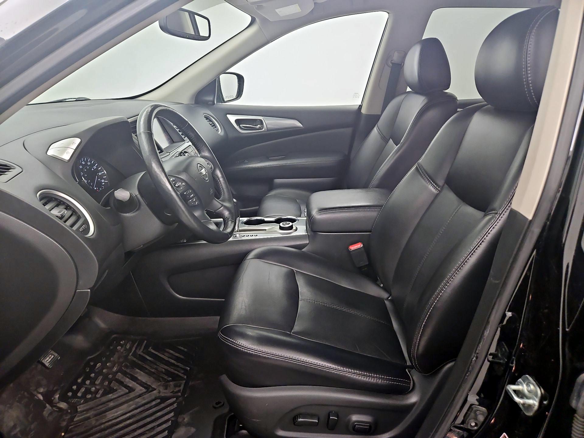 Thumbnail: 2019 Nissan Pathfinder - 11