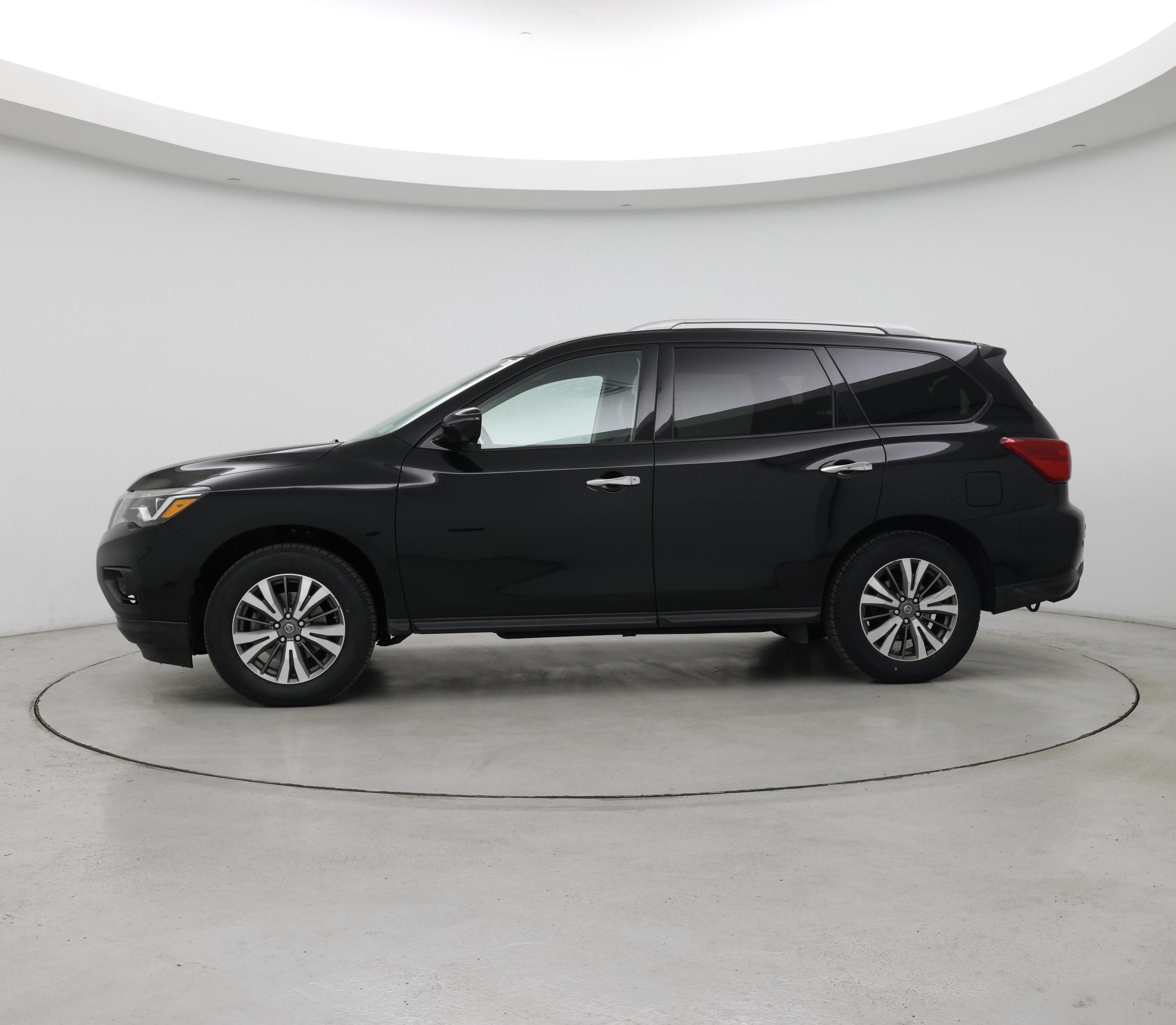 Thumbnail: 2019 Nissan Pathfinder - 3