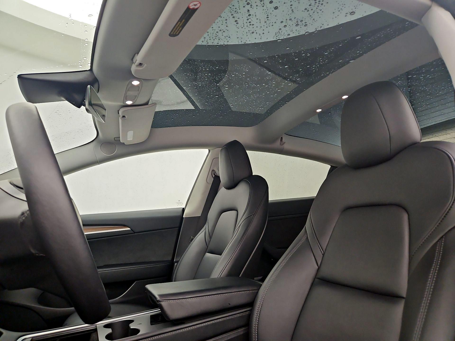 Thumbnail: 2023 Tesla Model 3 - 19