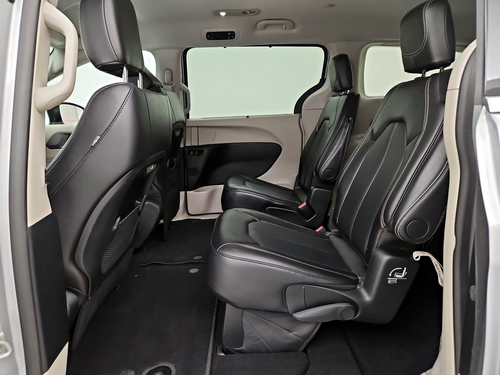 Thumbnail: 2024 Chrysler Pacifica - 19