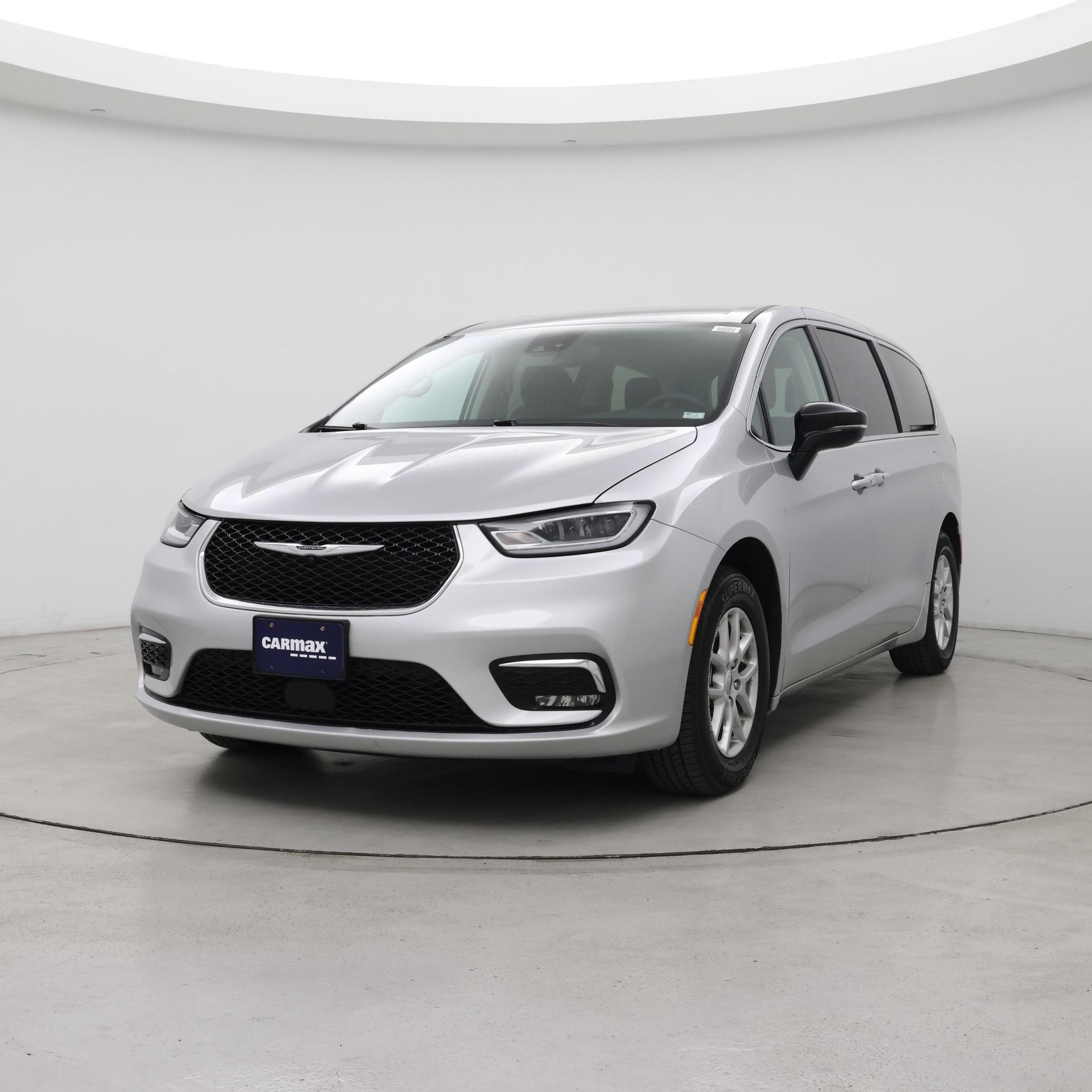 Thumbnail: 2024 Chrysler Pacifica - 4