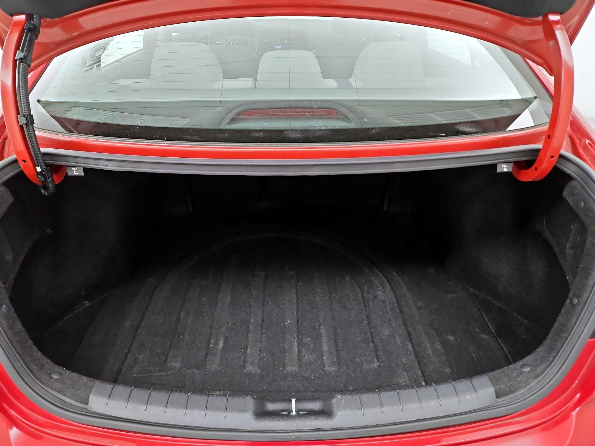 Thumbnail: 2019 Hyundai Elantra - 20