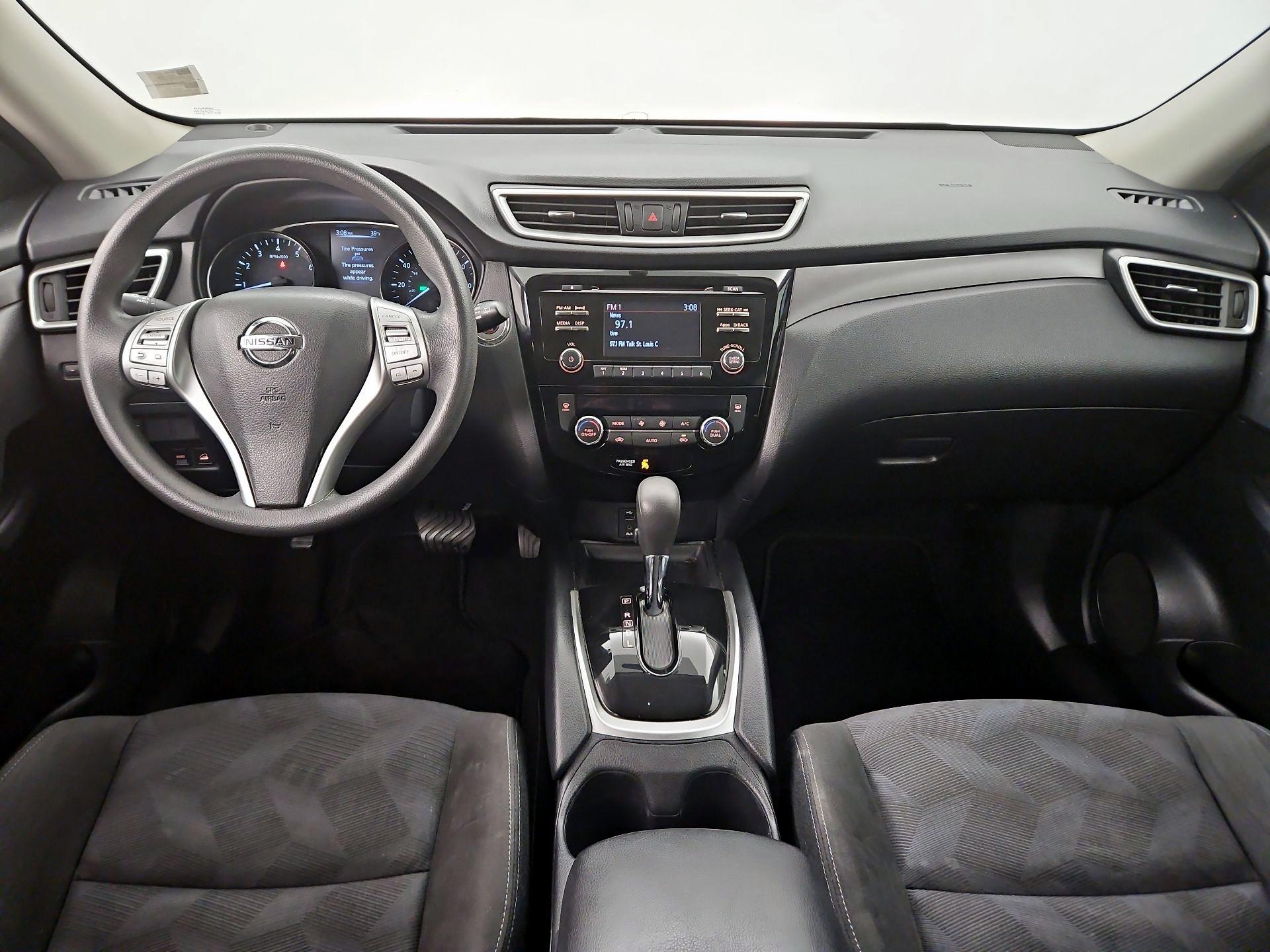 Thumbnail: 2015 Nissan Rogue - 9