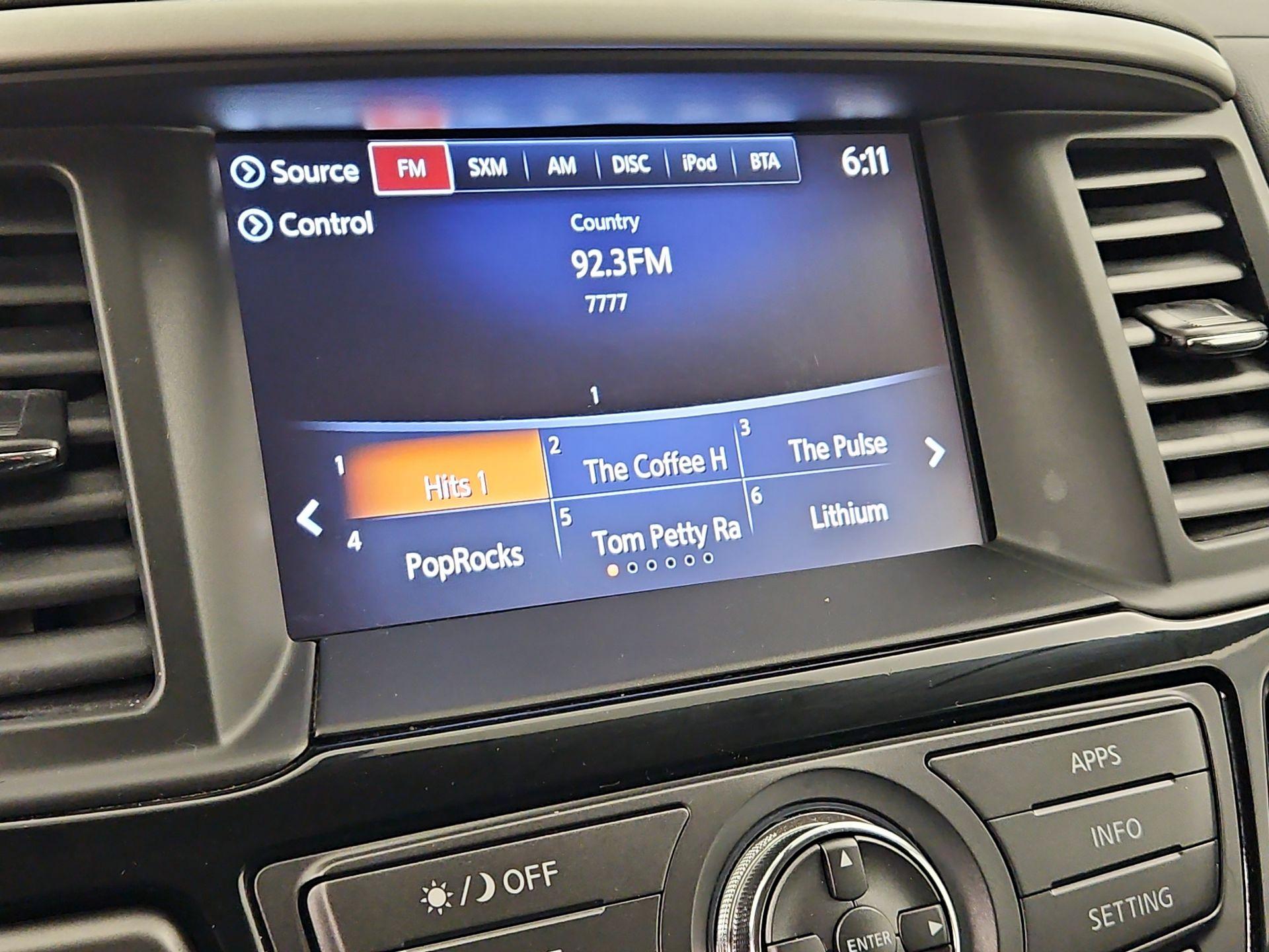 Thumbnail: 2019 Nissan Pathfinder - 15