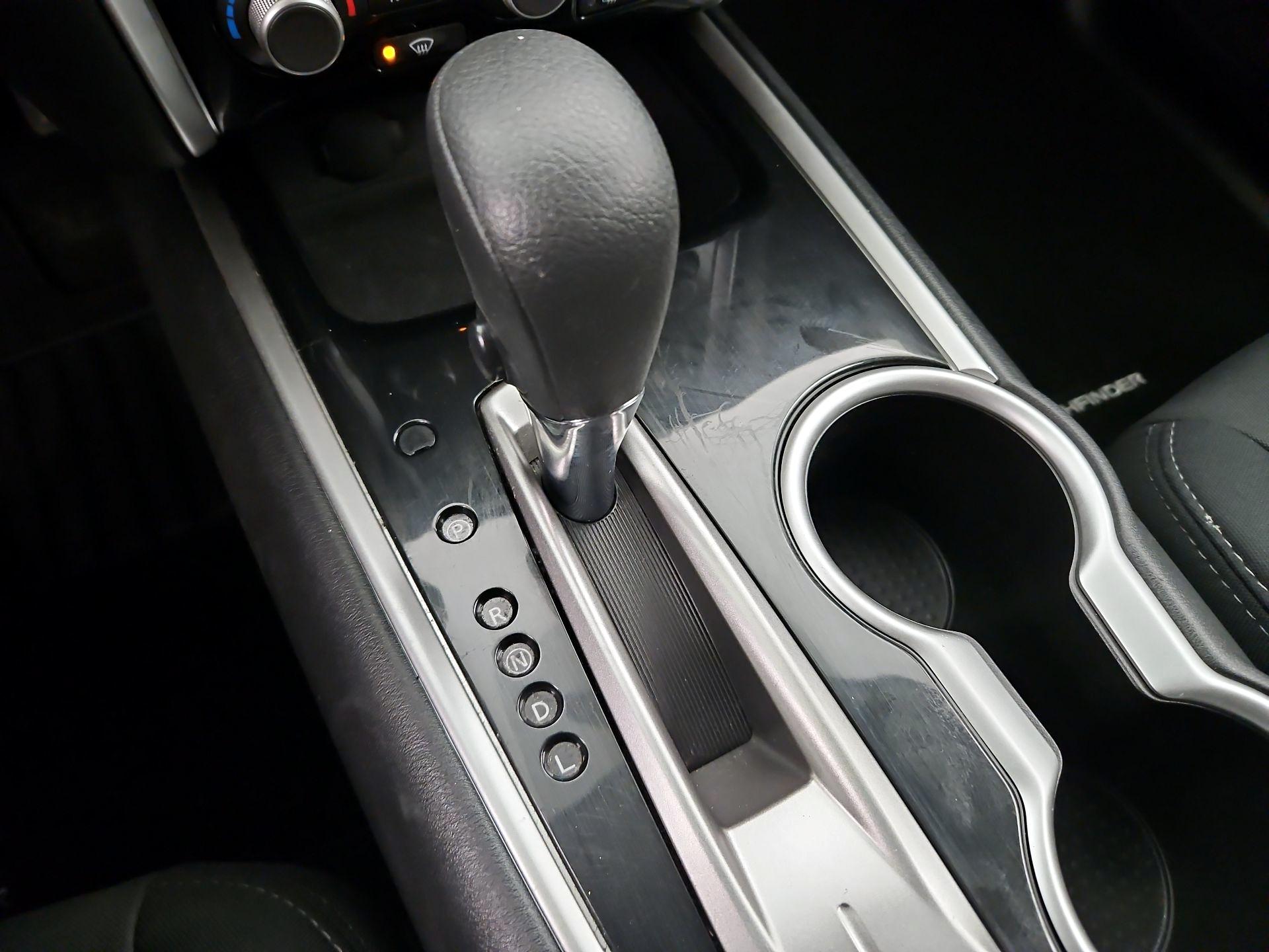 Thumbnail: 2019 Nissan Pathfinder - 17