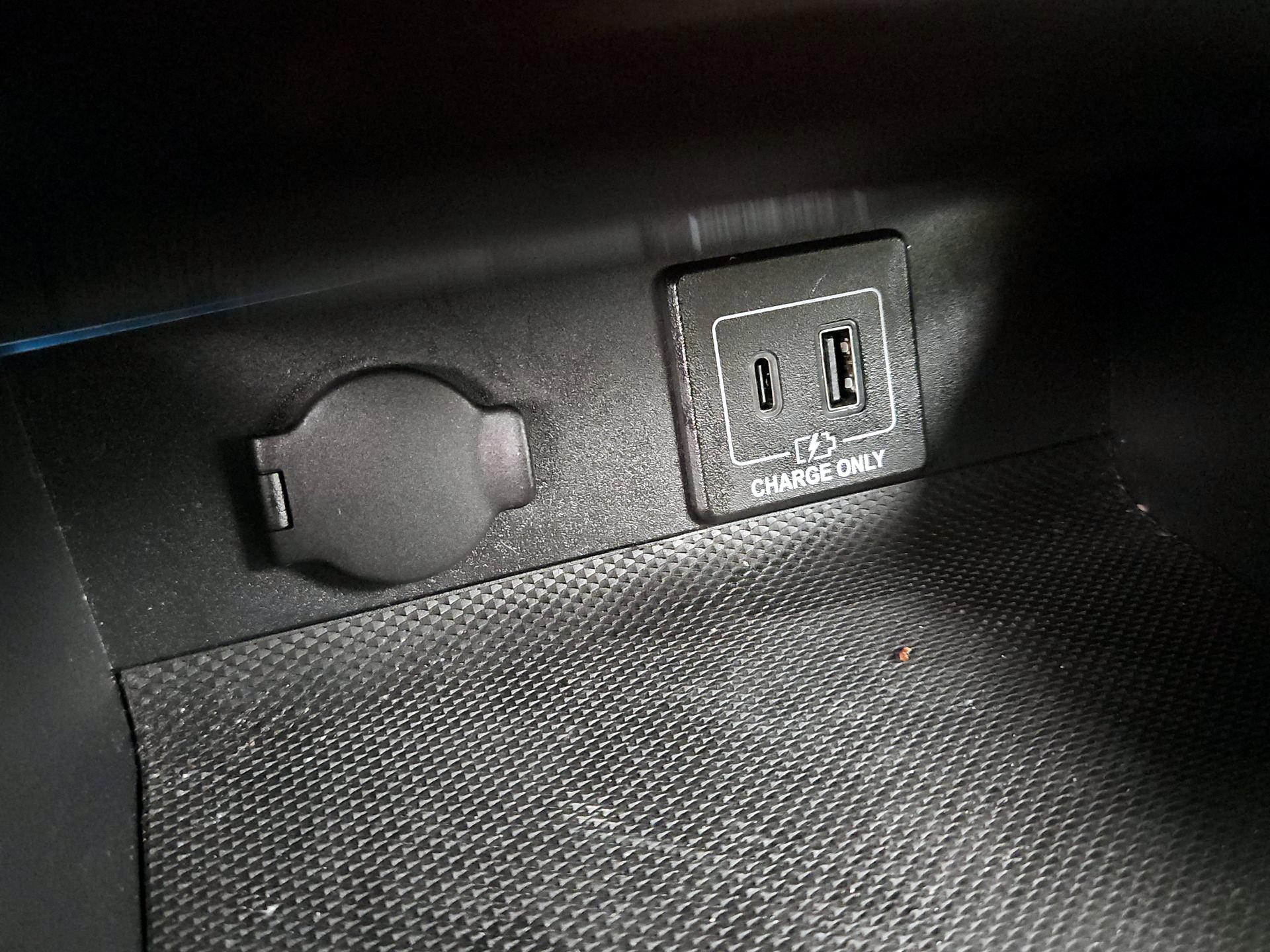 Thumbnail: 2019 Nissan Pathfinder - 18