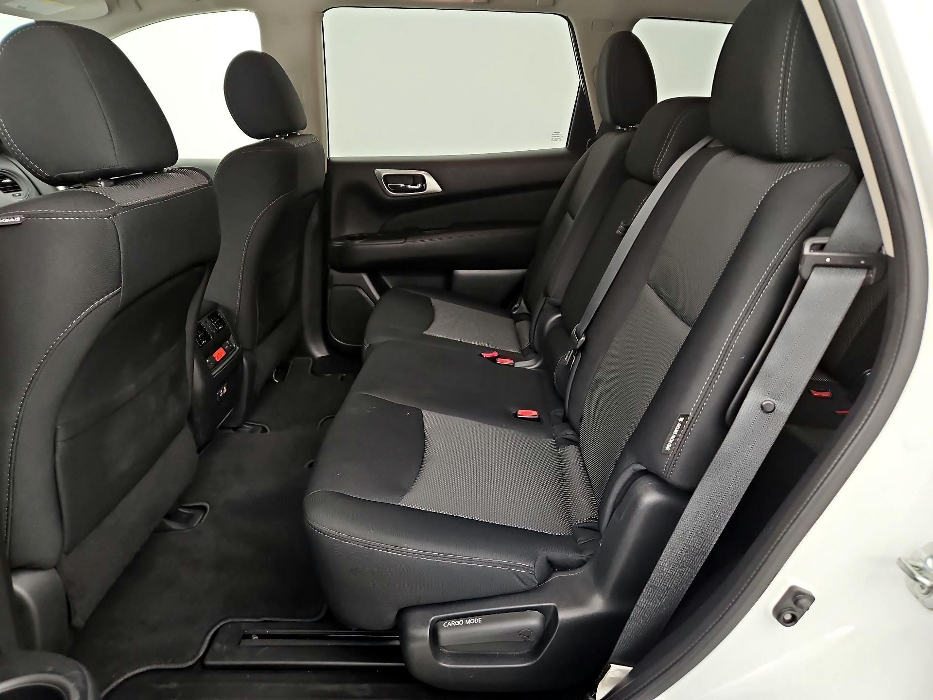 Thumbnail: 2019 Nissan Pathfinder - 19