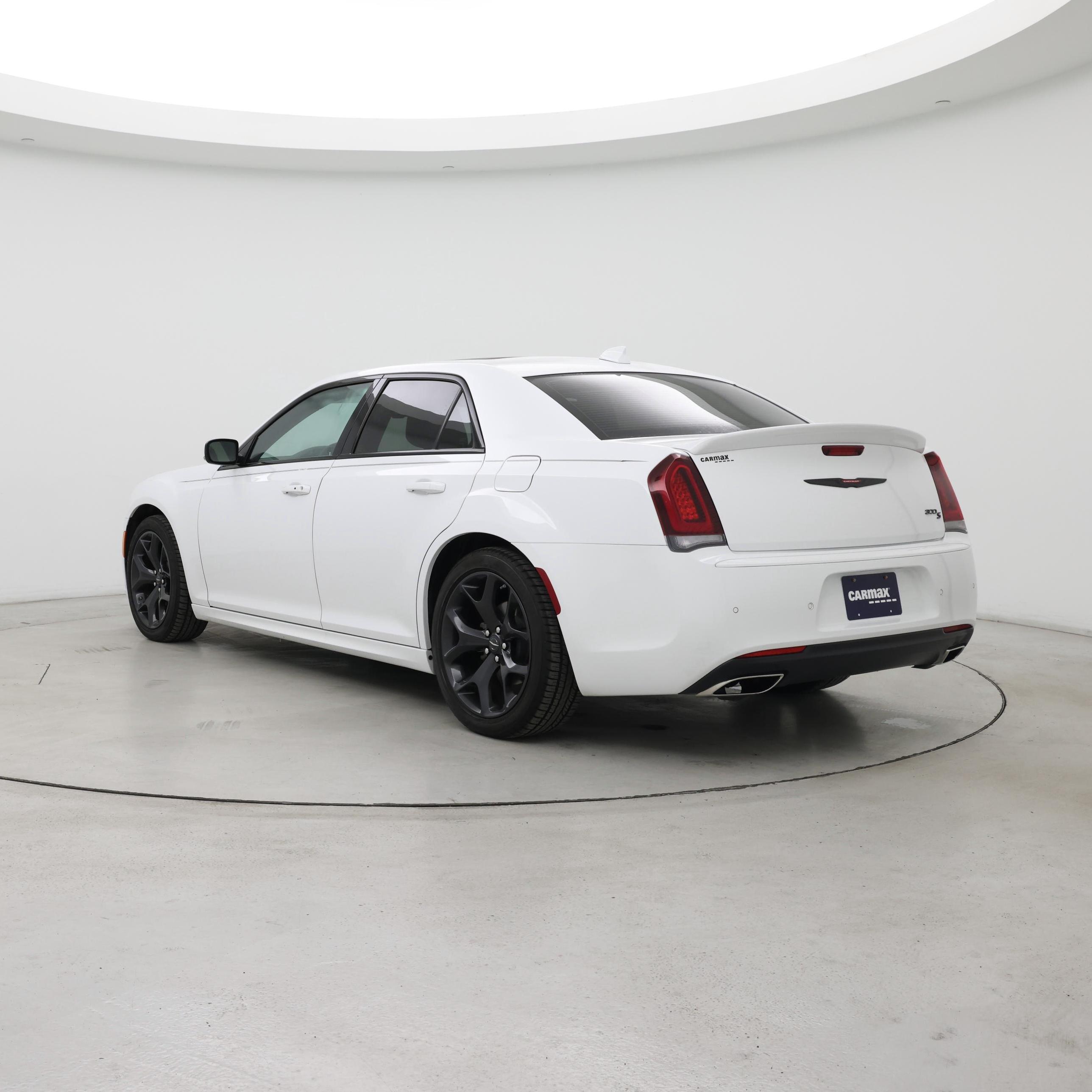 Thumbnail: 2023 Chrysler 300 - 2