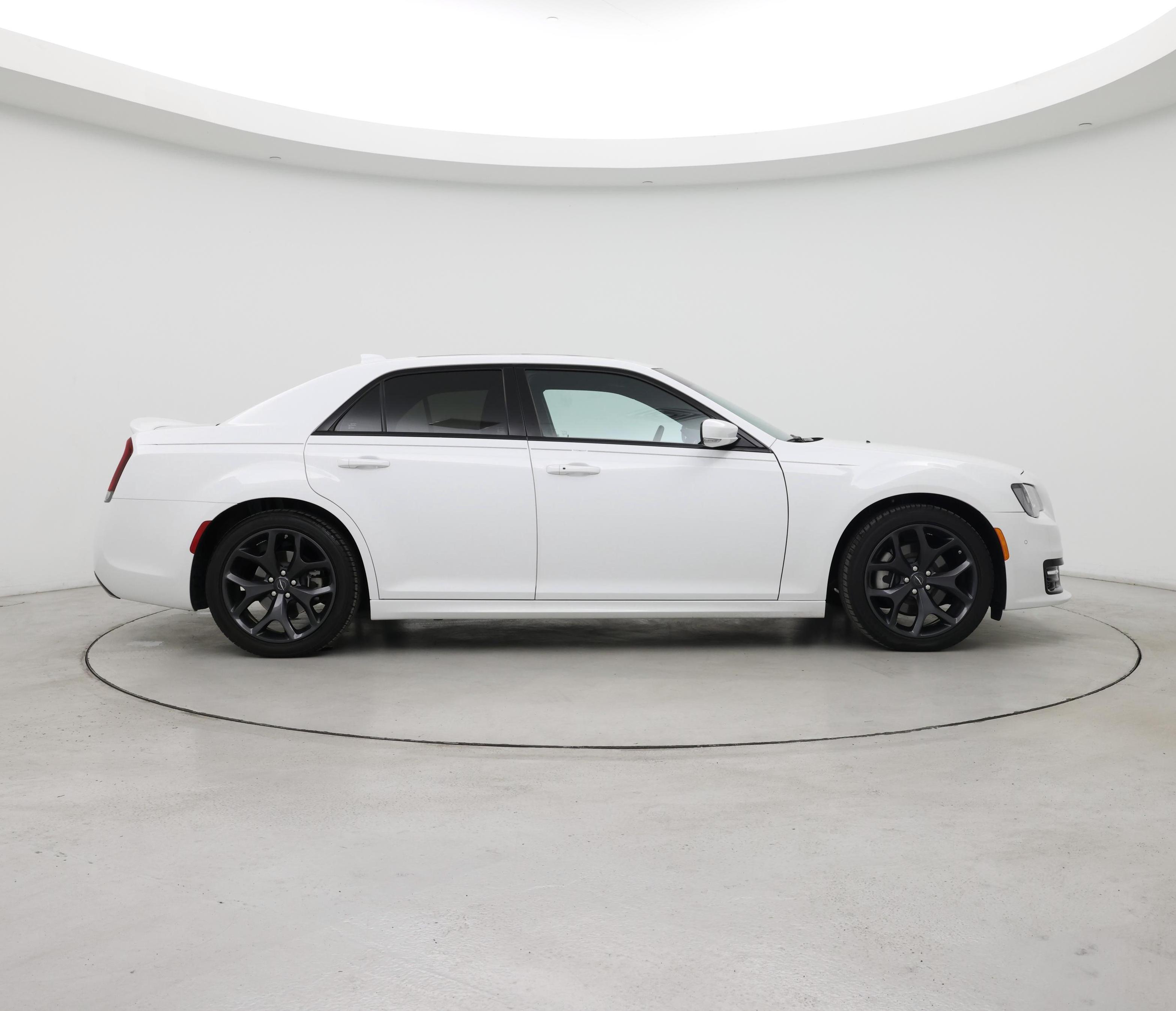 Thumbnail: 2023 Chrysler 300 - 7