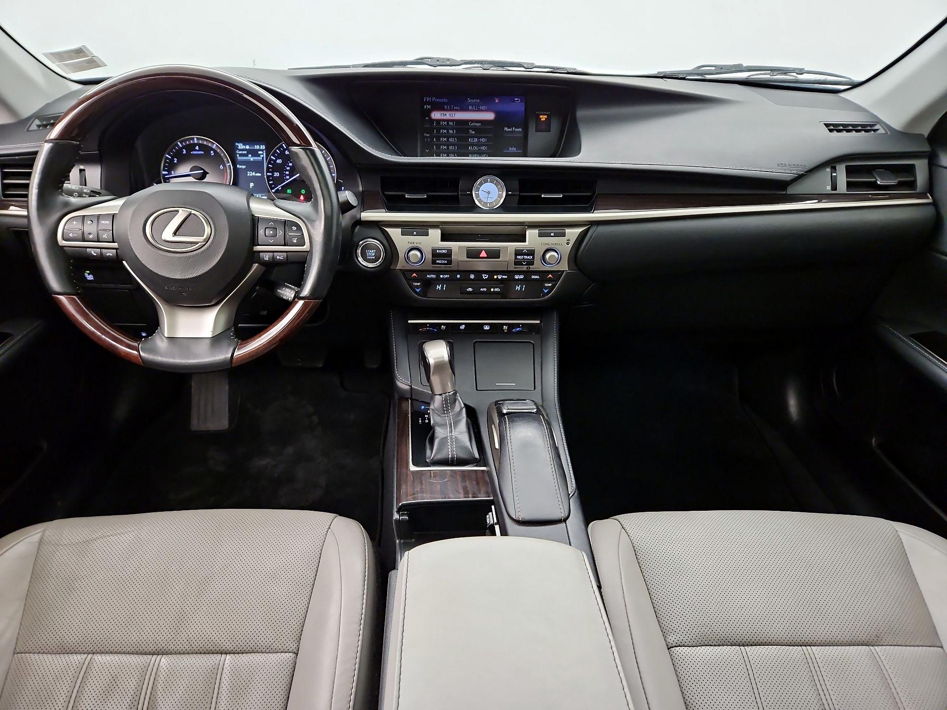 Thumbnail: 2018 Lexus ES - 9