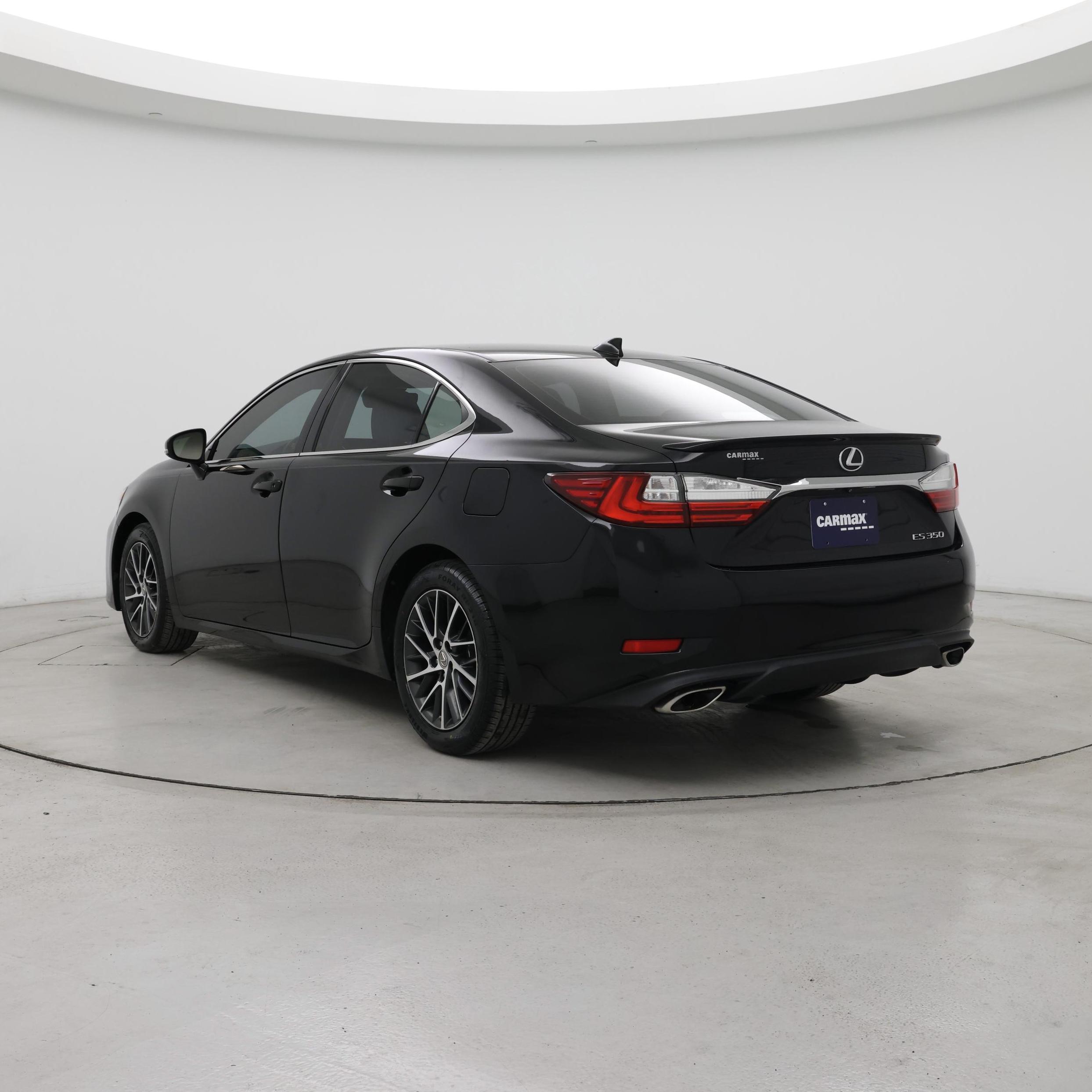 Thumbnail: 2018 Lexus ES - 2