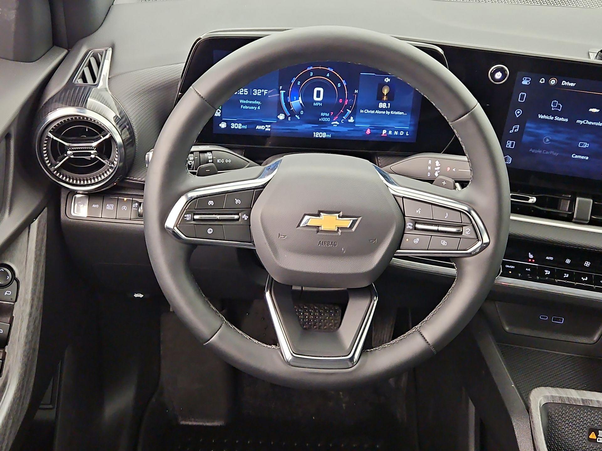 Thumbnail: 2026 Chevrolet Equinox - 10