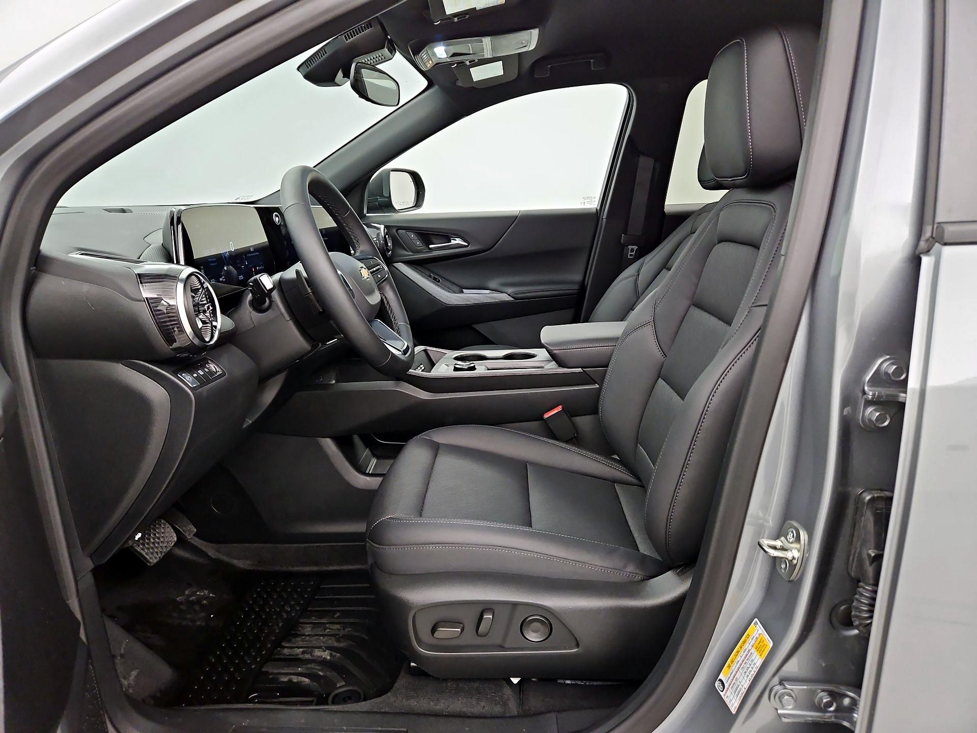 Thumbnail: 2026 Chevrolet Equinox - 11