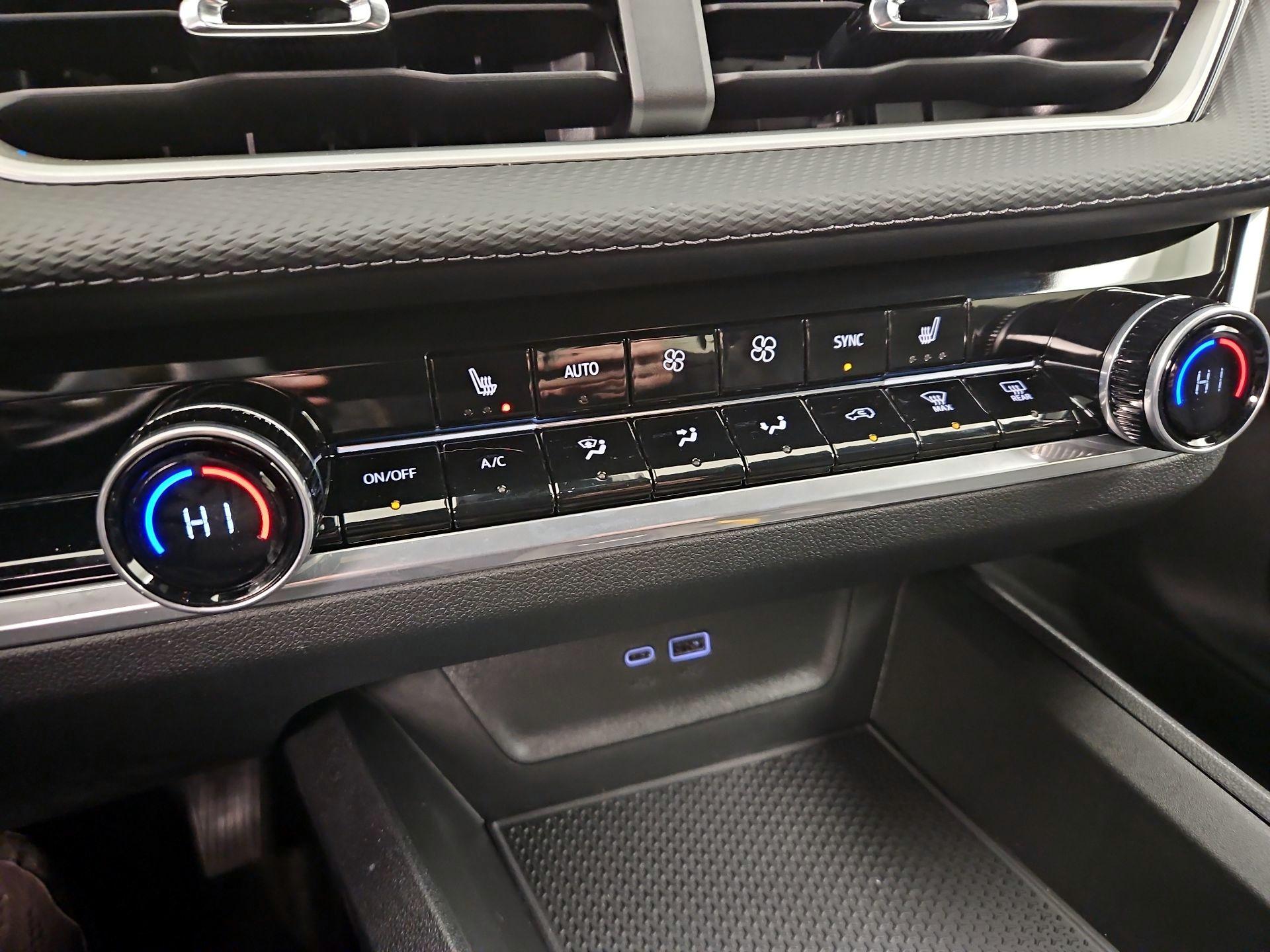 Thumbnail: 2026 Chevrolet Equinox - 16