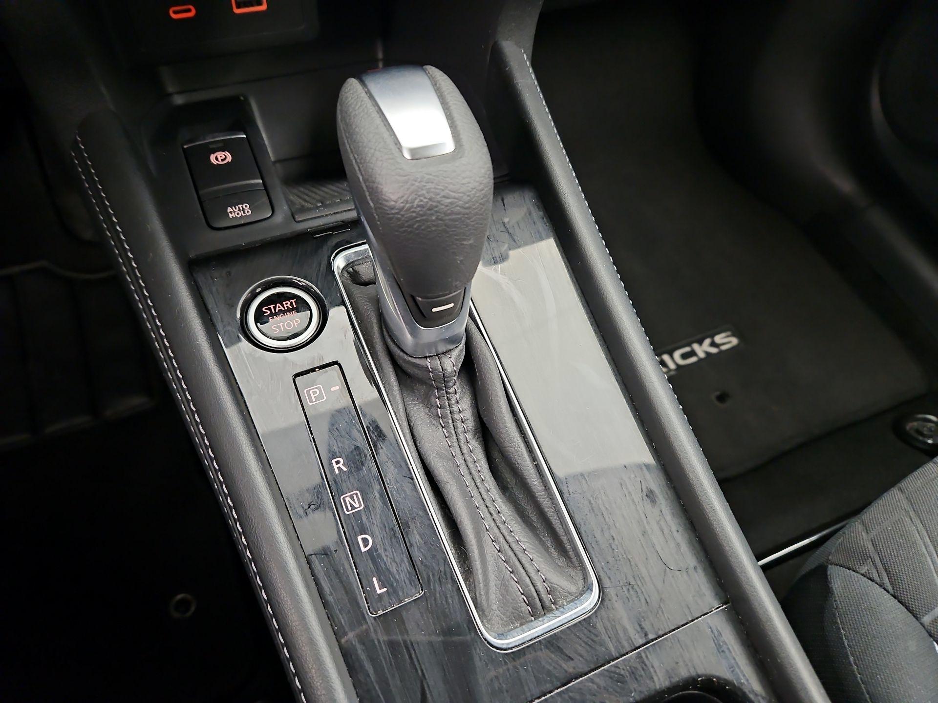 Thumbnail: 2021 Nissan Kicks - 17