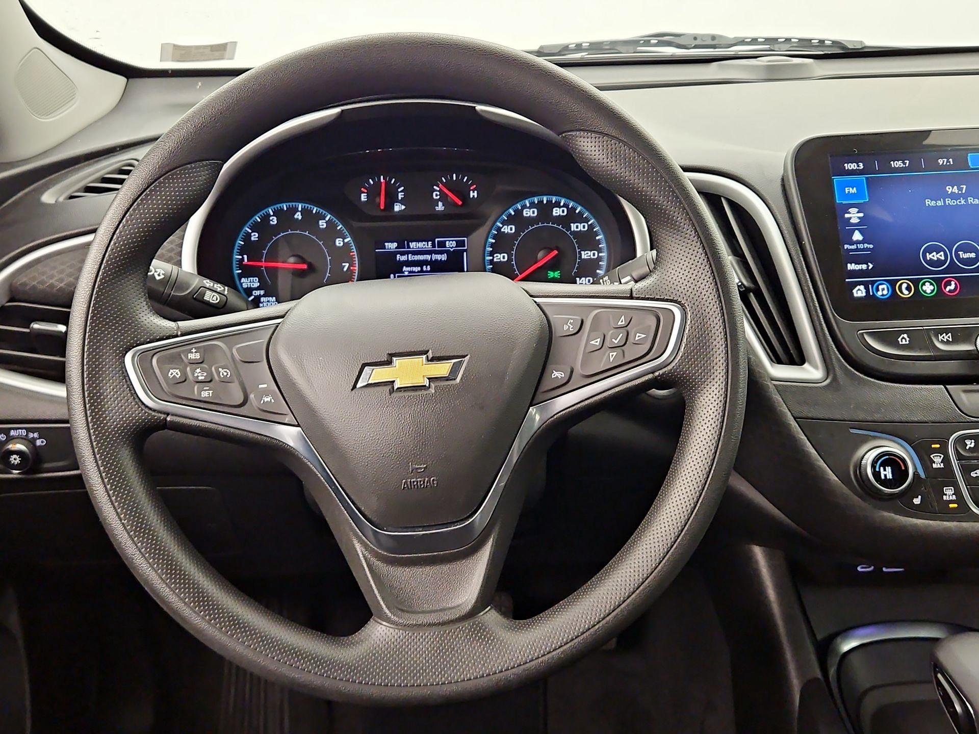 Thumbnail: 2024 Chevrolet Malibu - 10