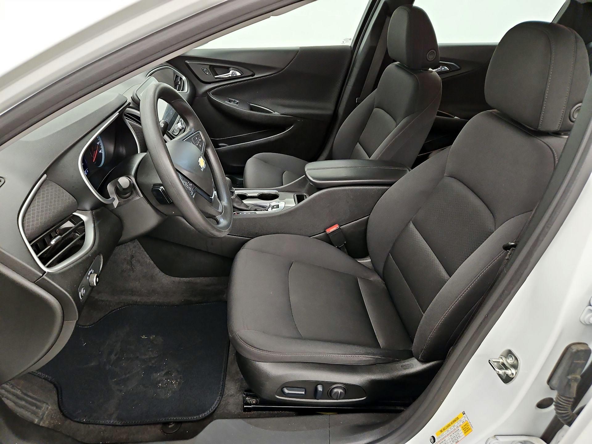 Thumbnail: 2024 Chevrolet Malibu - 11