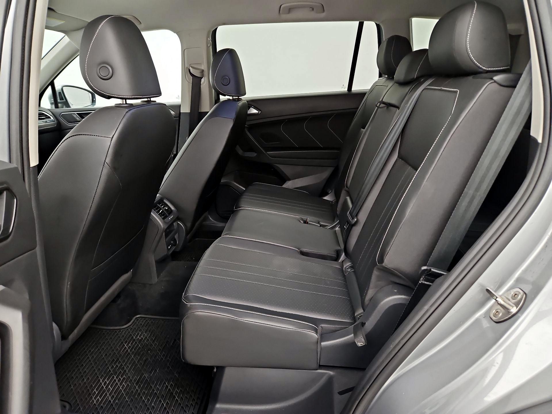 Thumbnail: 2023 Volkswagen Tiguan - 19