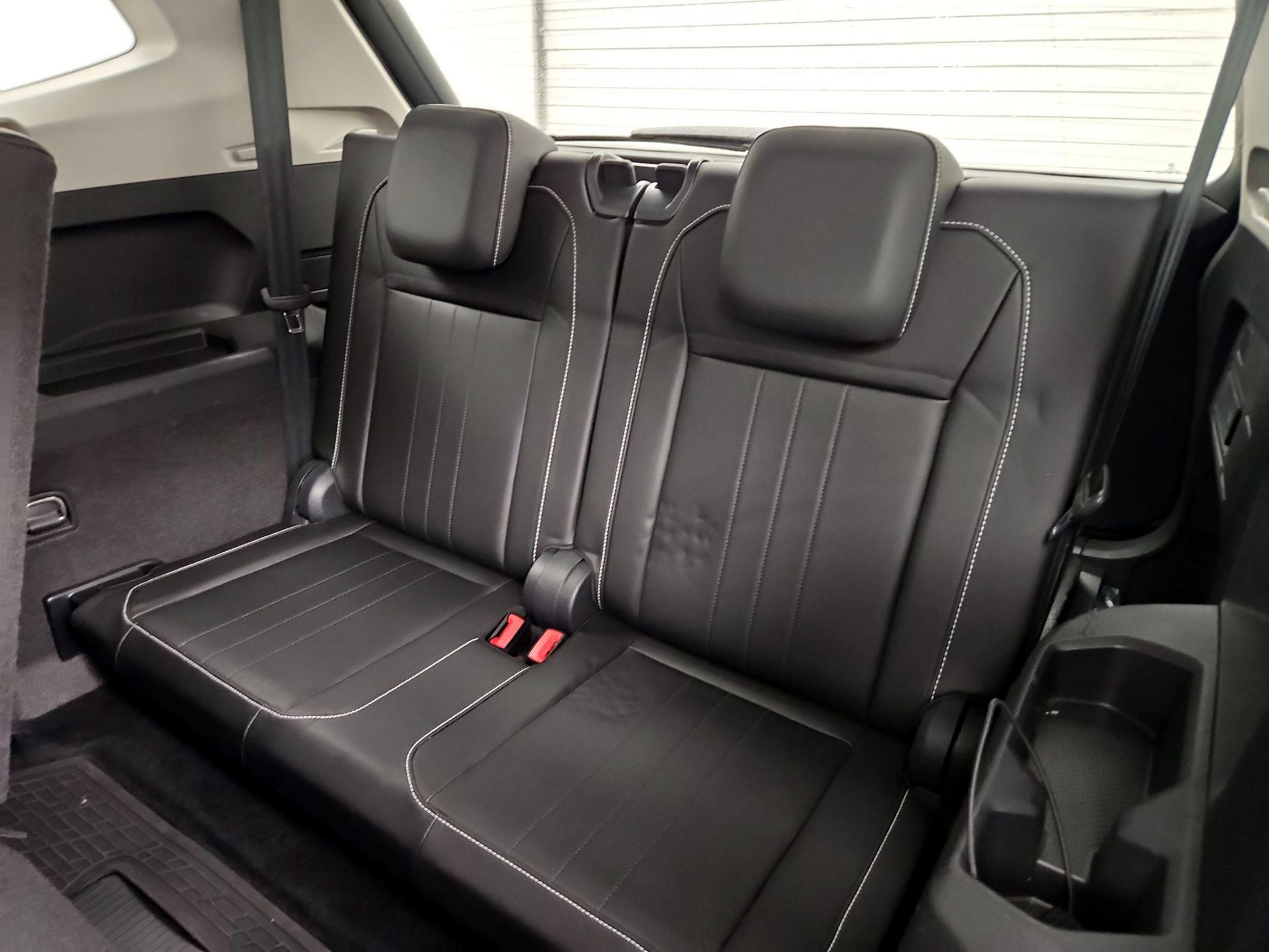 Thumbnail: 2023 Volkswagen Tiguan - 20