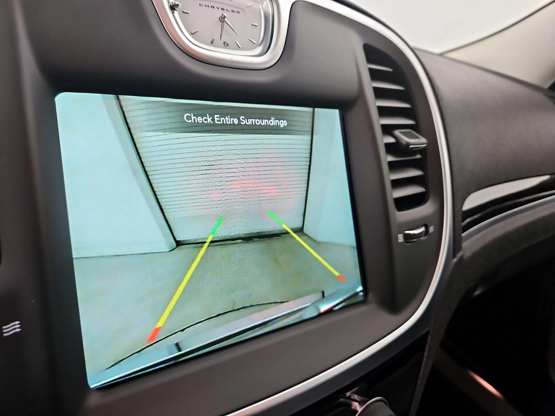 Thumbnail: 2023 Chrysler 300 - 14