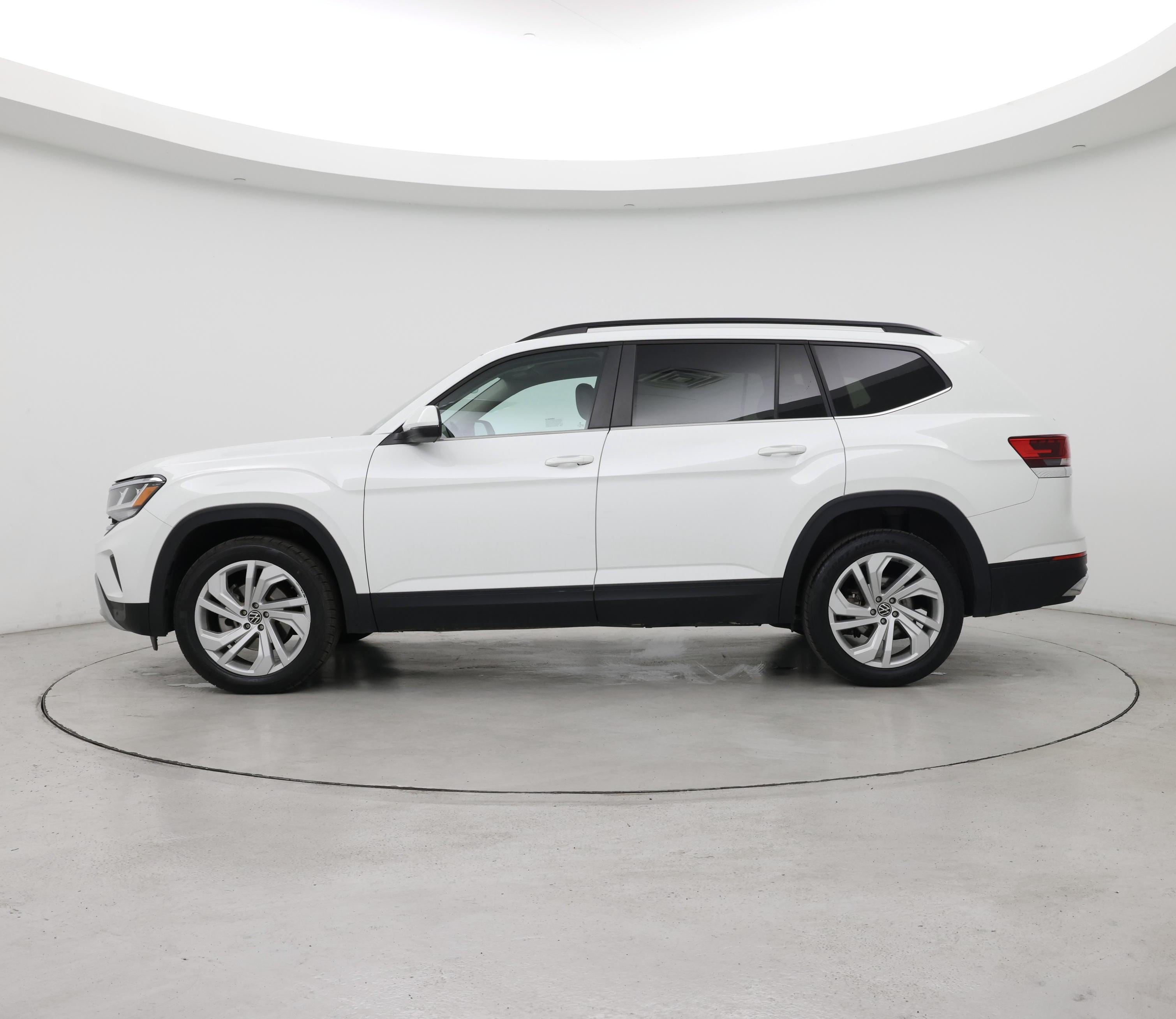 Thumbnail: 2021 Volkswagen Atlas - 3