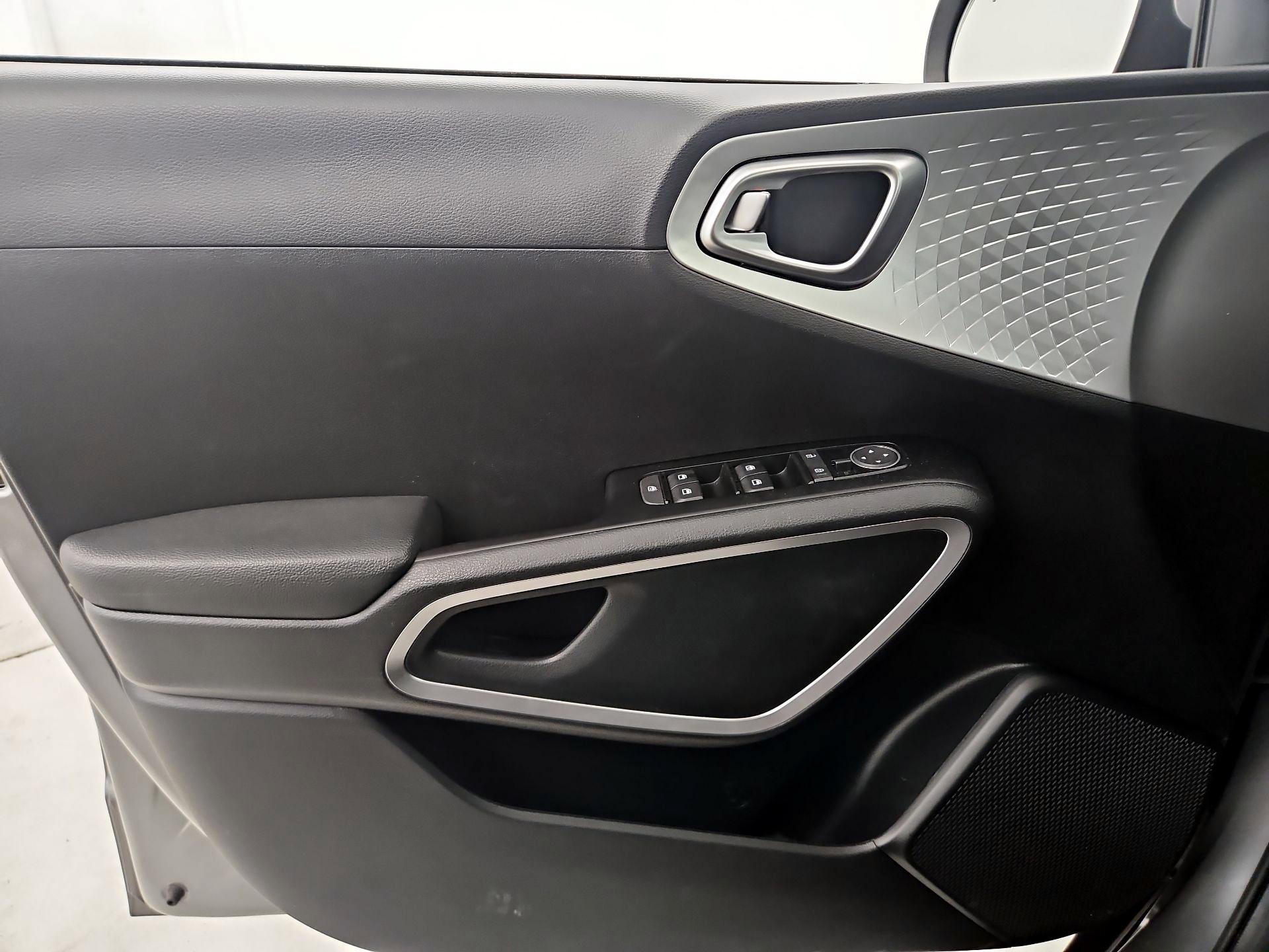 Thumbnail: 2025 Kia Soul - 12