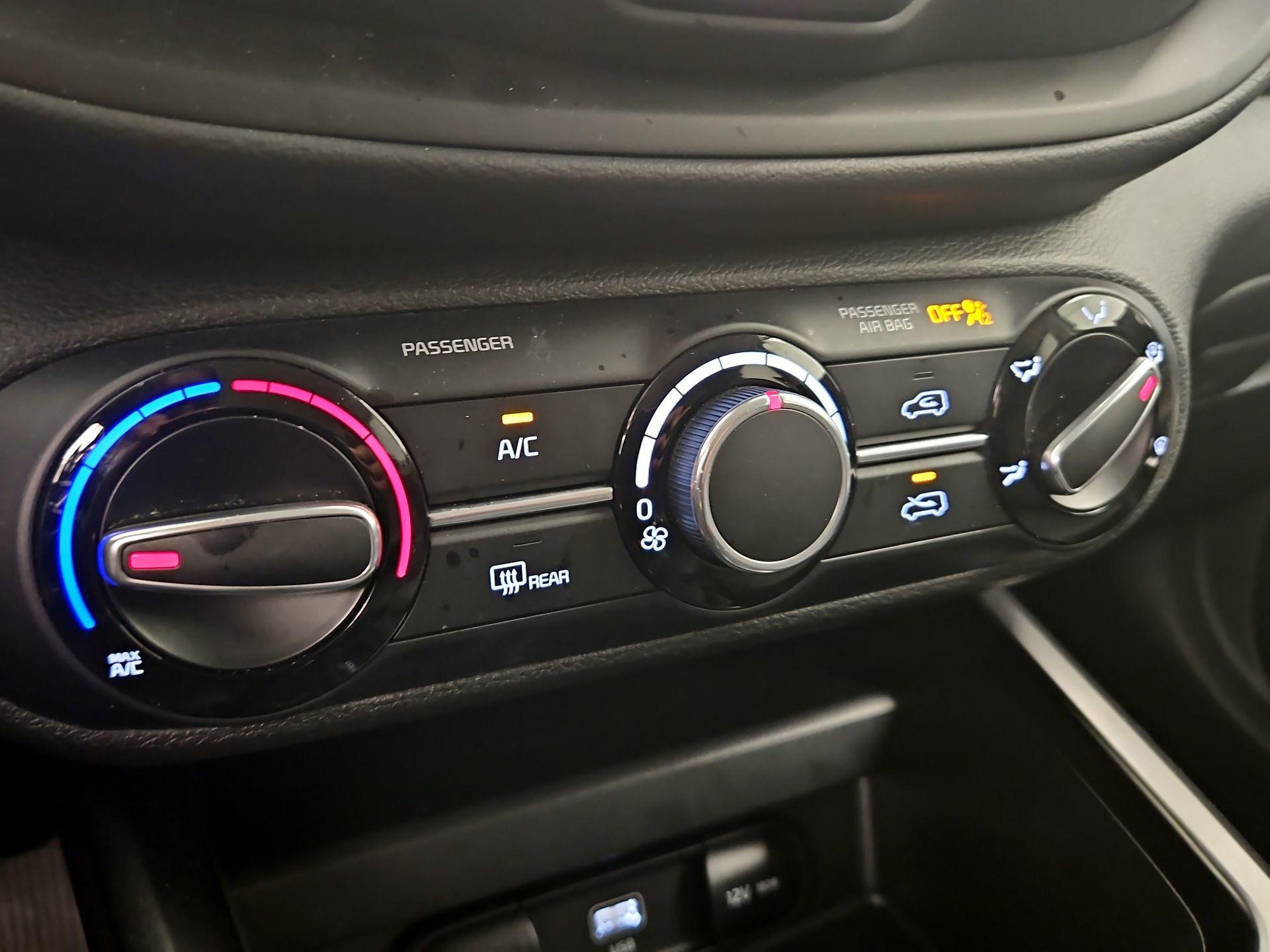 Thumbnail: 2025 Kia Soul - 16