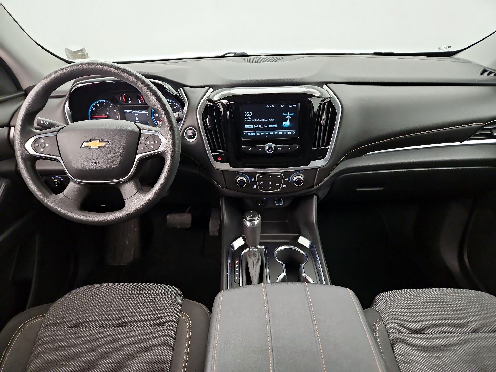 Thumbnail: 2018 Chevrolet Traverse - 9