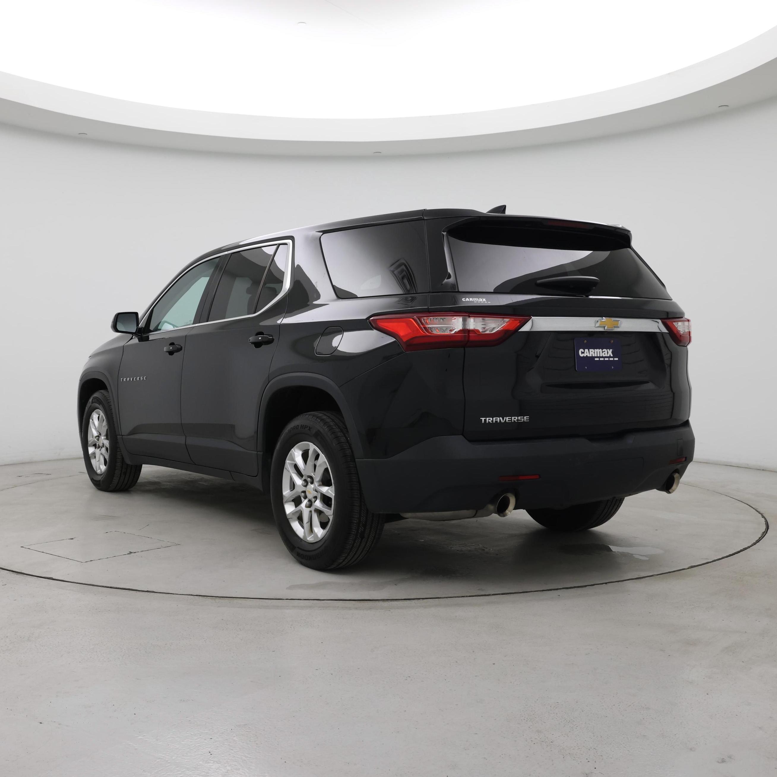 Thumbnail: 2018 Chevrolet Traverse - 2