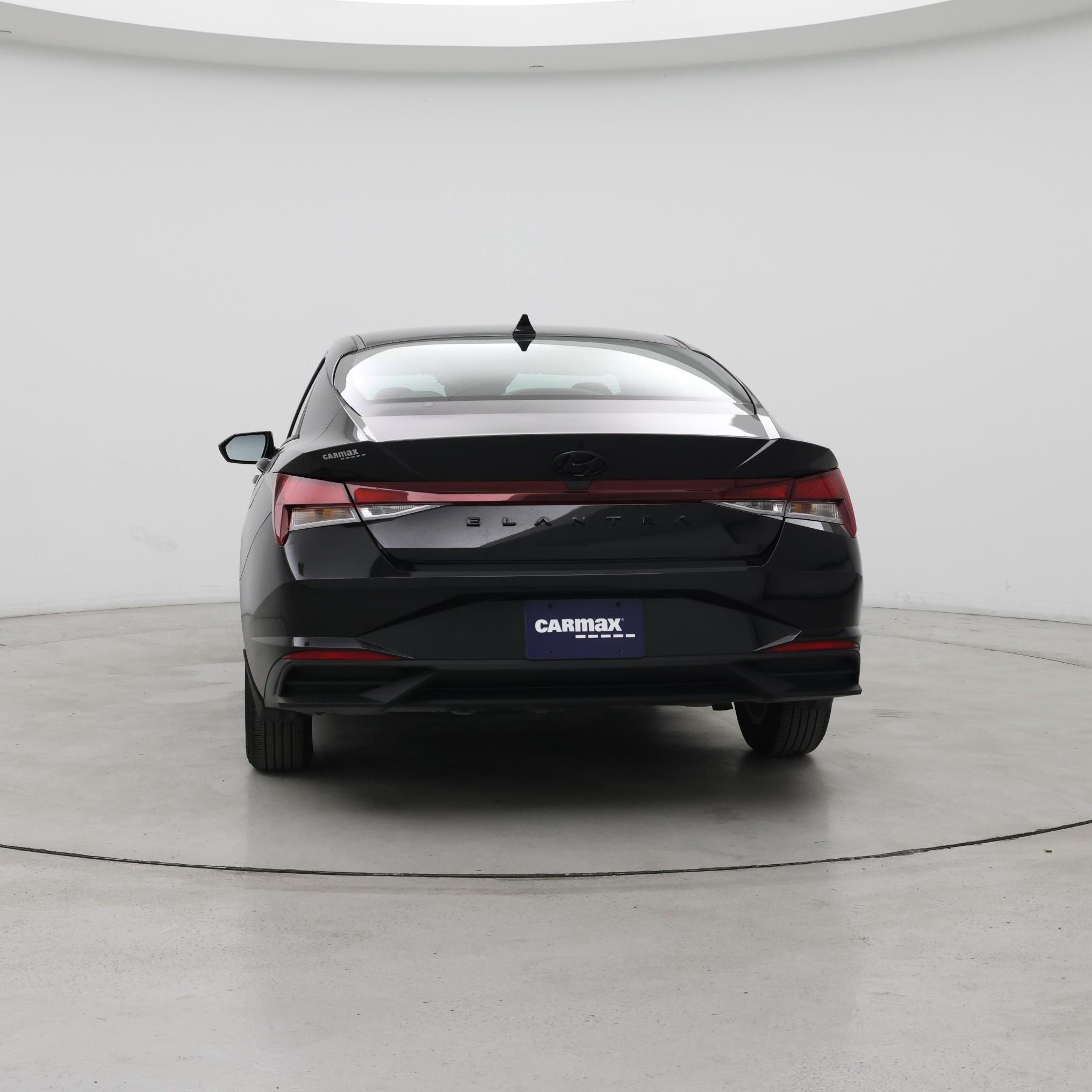 Thumbnail: 2023 Hyundai Elantra - 6