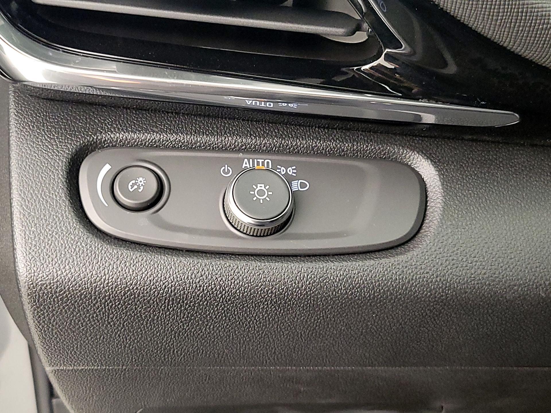 Thumbnail: 2025 Buick Envista - 13