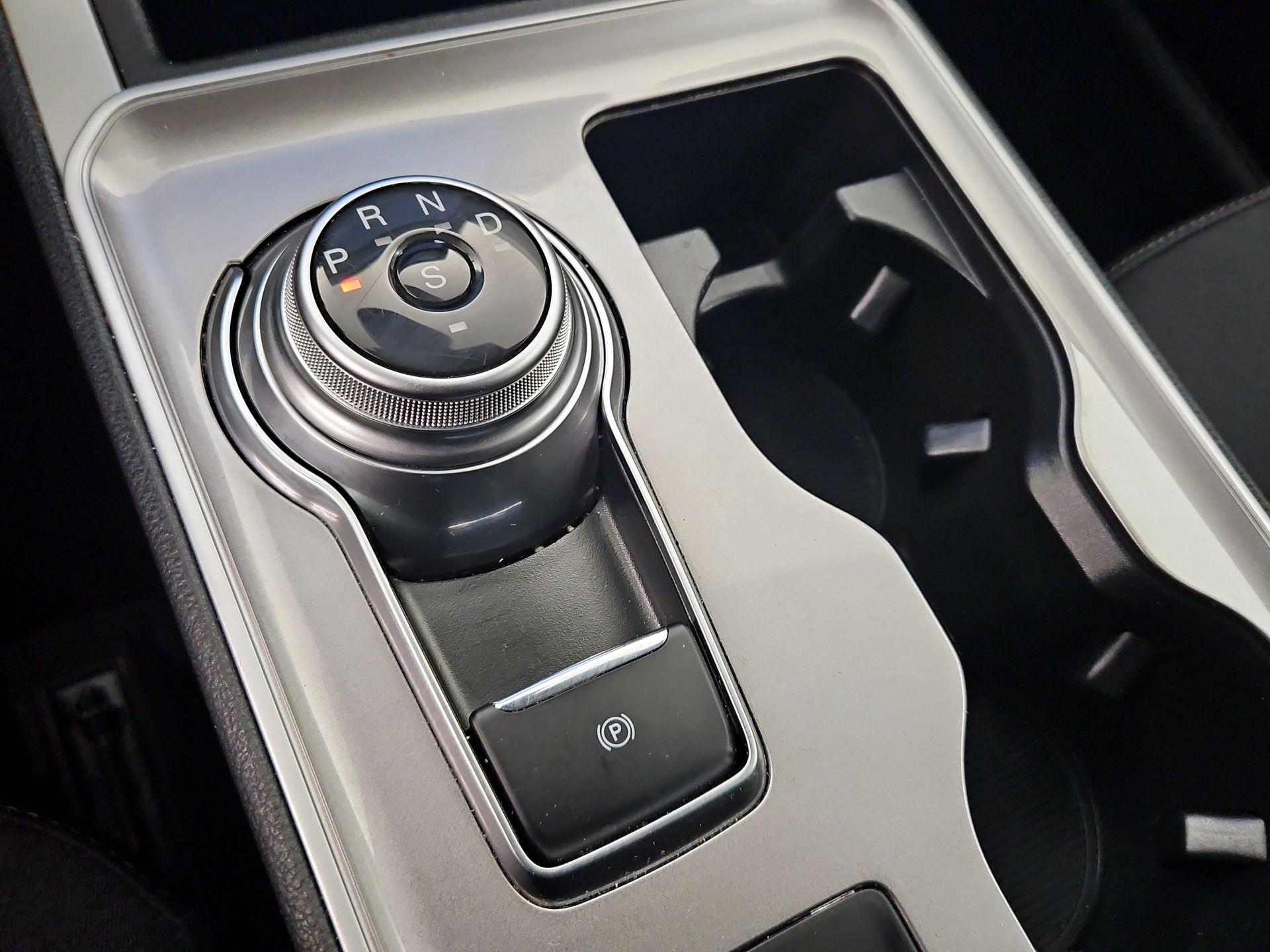 Thumbnail: 2024 Ford Edge - 17