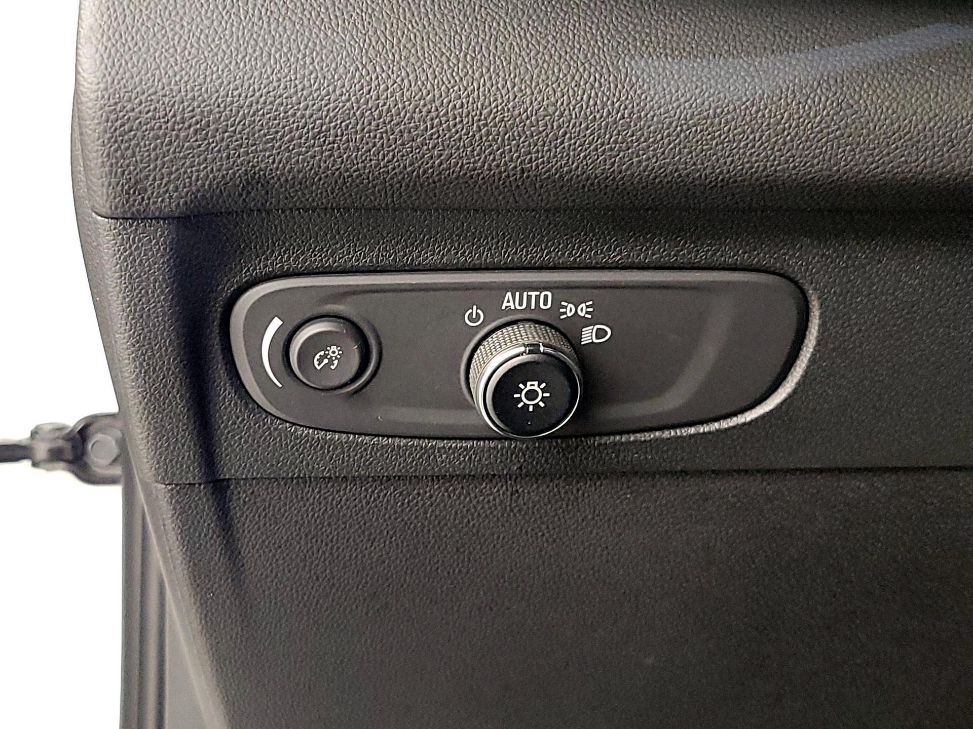 Thumbnail: 2023 Buick Envision - 13