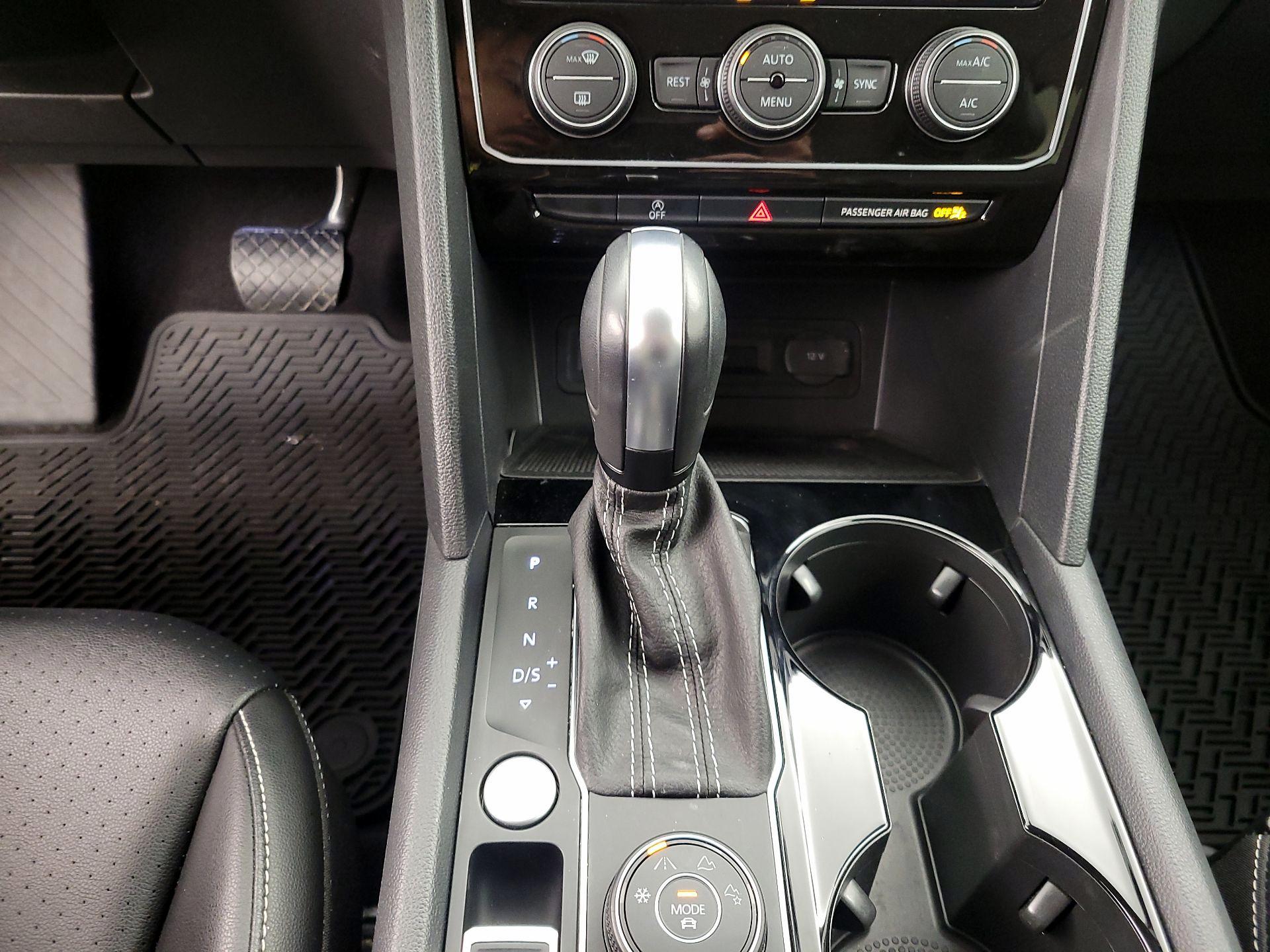 Thumbnail: 2022 Volkswagen Atlas - 17