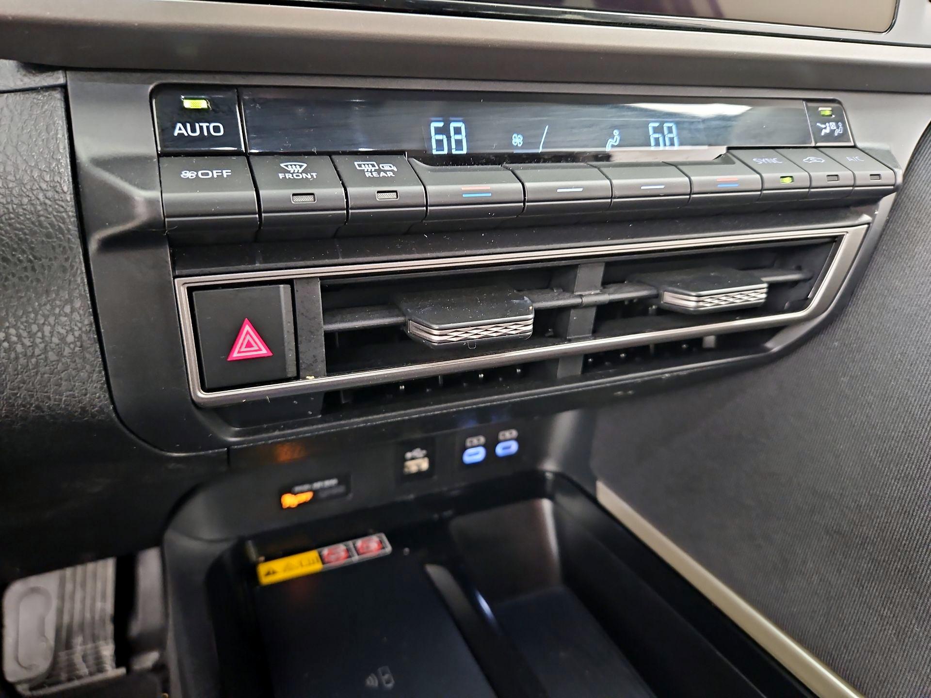 Thumbnail: 2025 Toyota Camry - 16