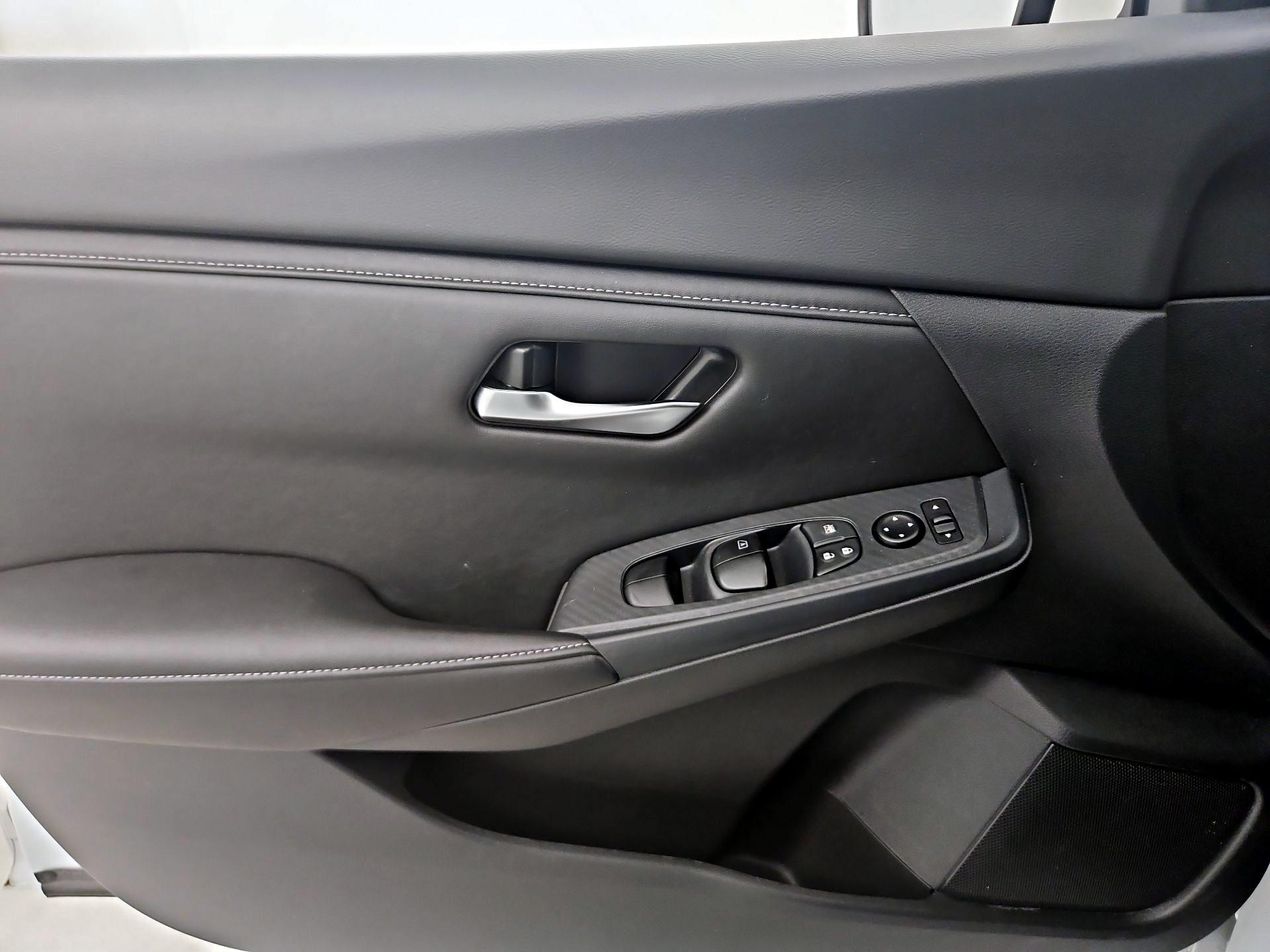 Thumbnail: 2025 Nissan Sentra - 12