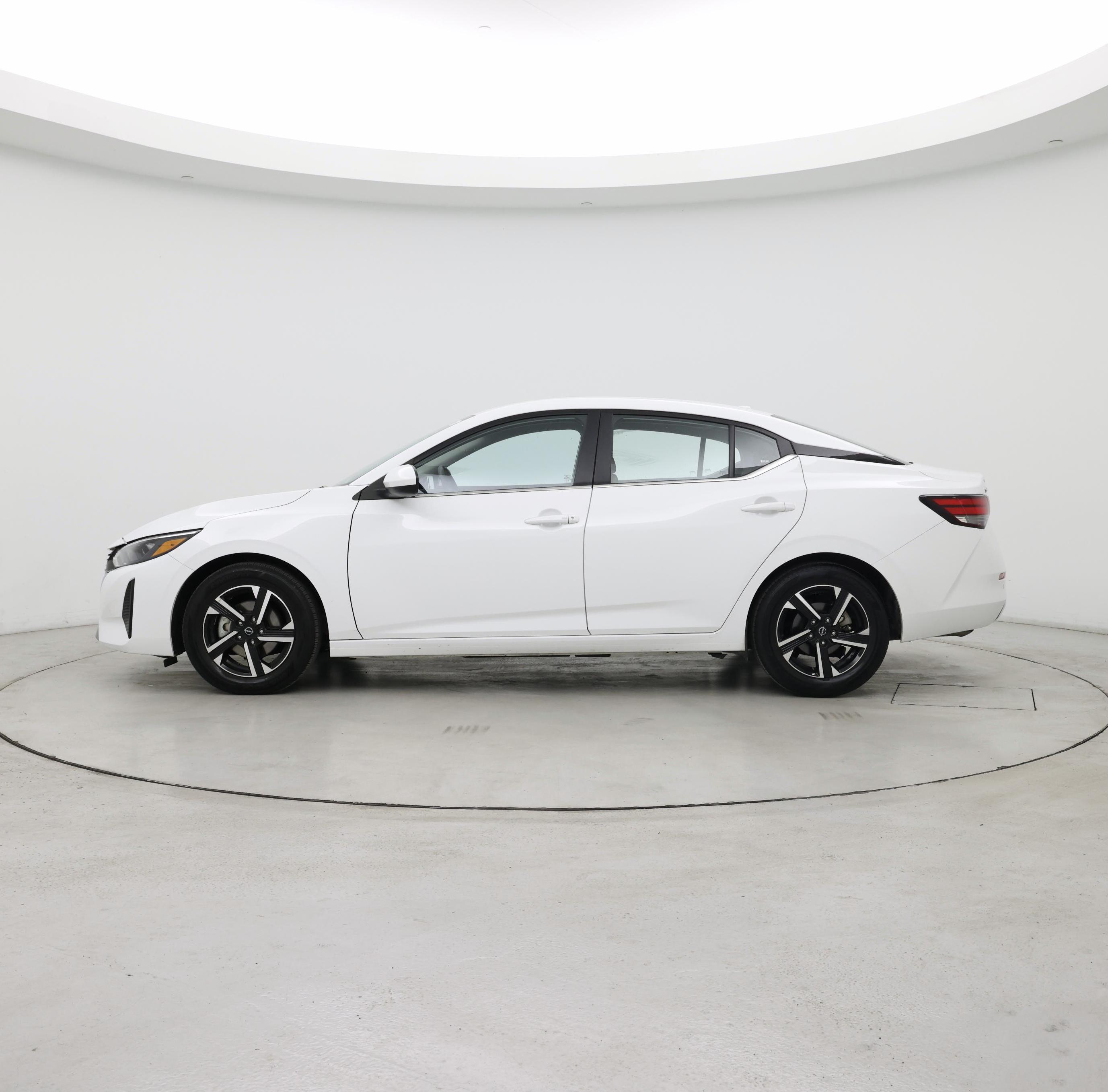 Thumbnail: 2025 Nissan Sentra - 3