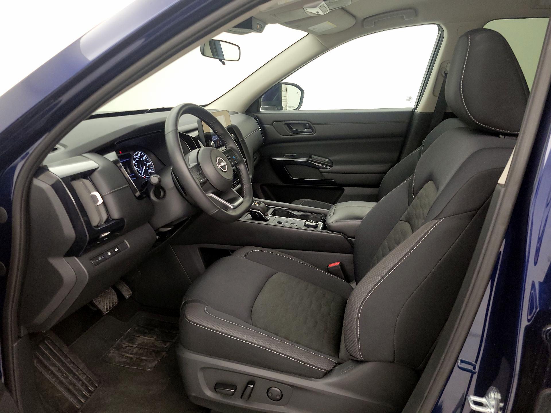 Thumbnail: 2025 Nissan Pathfinder - 11