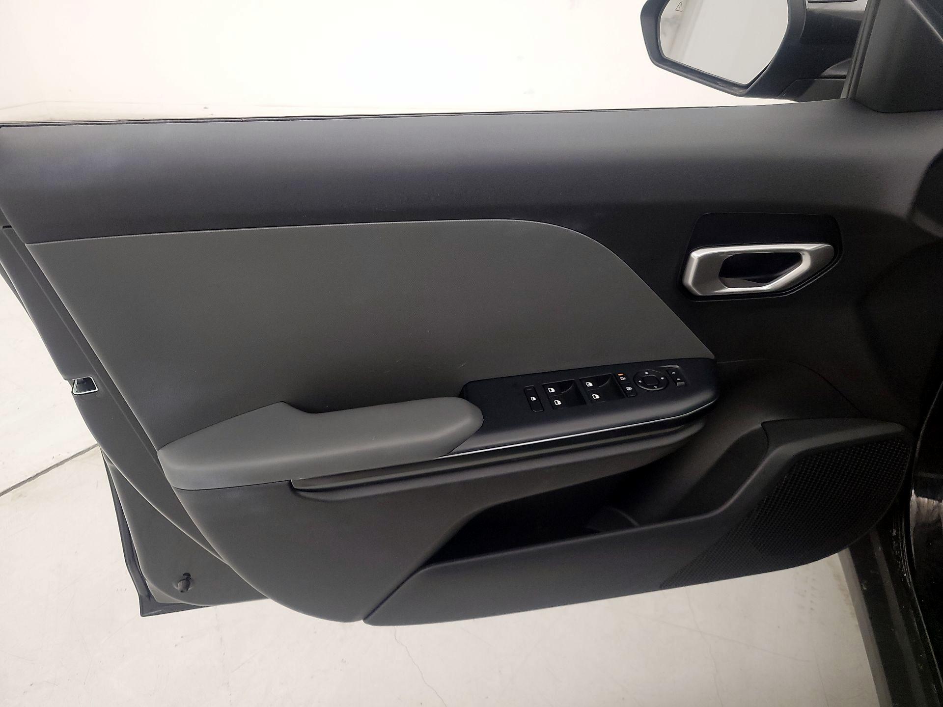 Thumbnail: 2025 Kia K4 - 12