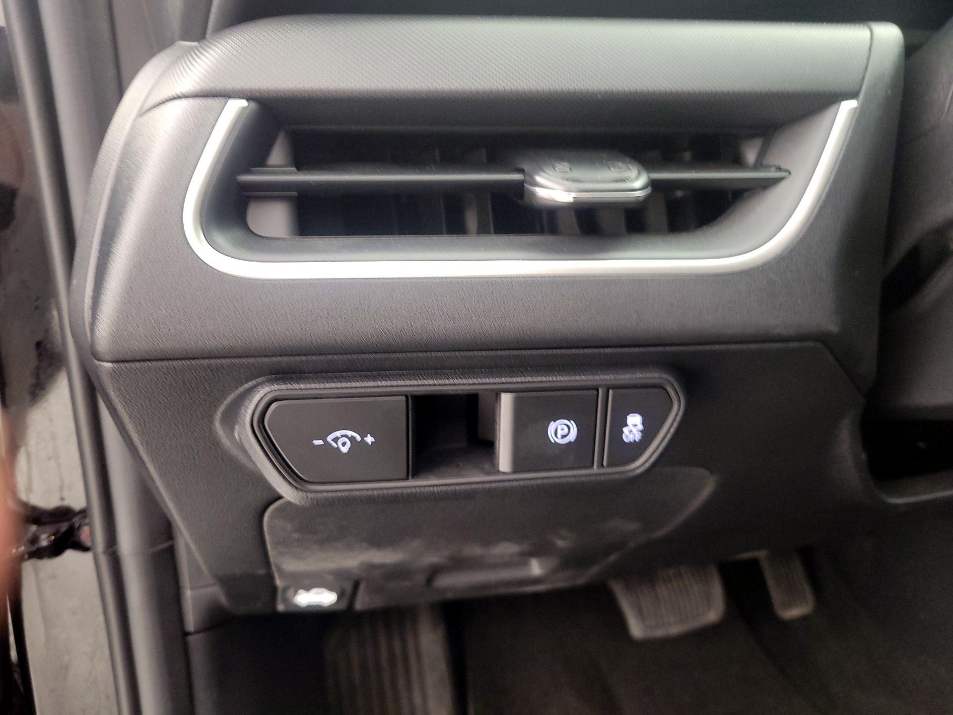 Thumbnail: 2025 Kia K4 - 13